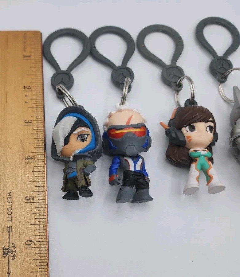 Overwatch Backpack Clips Lot Of 4 Hangers Bling Keychains
