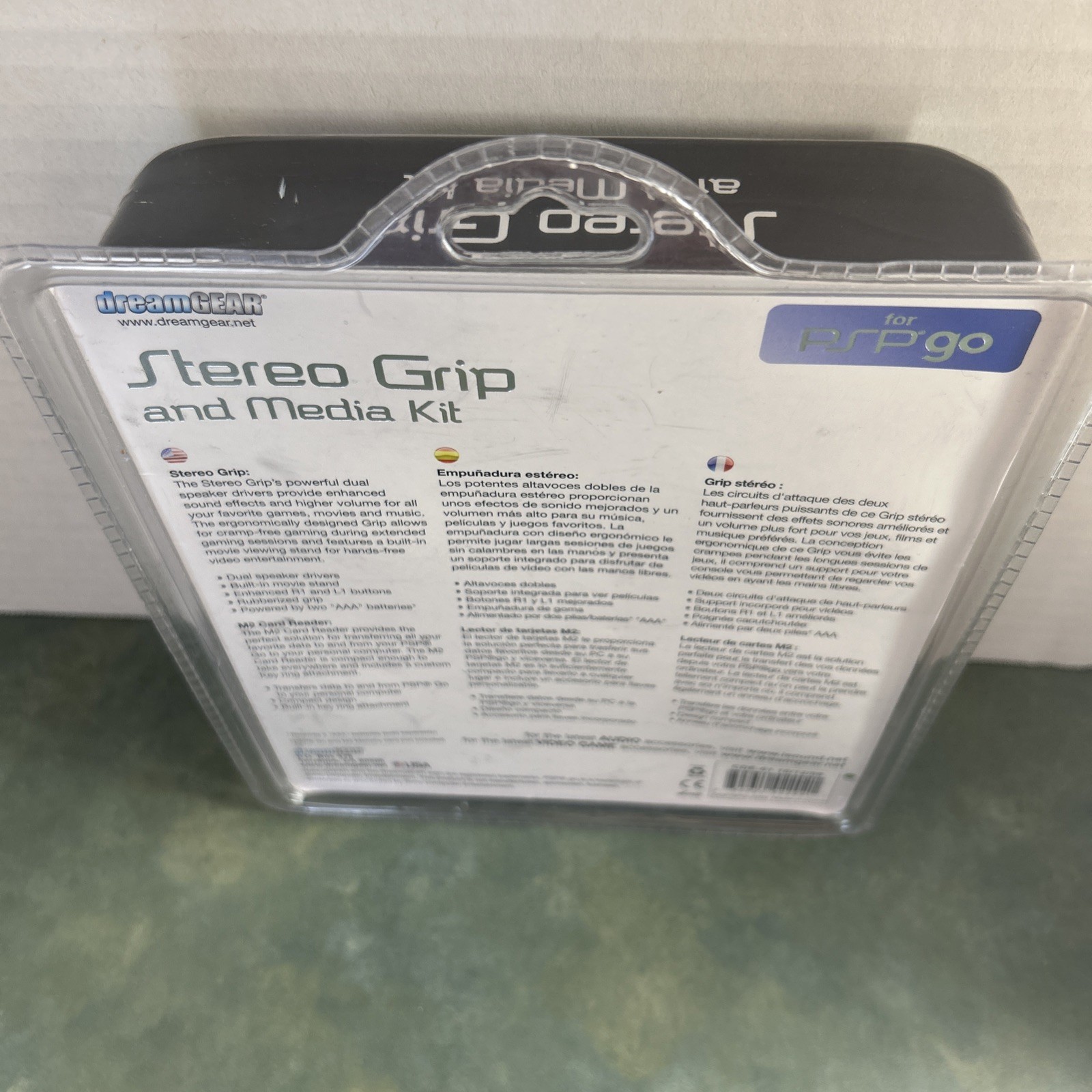 DreamGear Stereo Grip & Media Kit PSP Go Sealed Aftermarket M2 Card Reader
