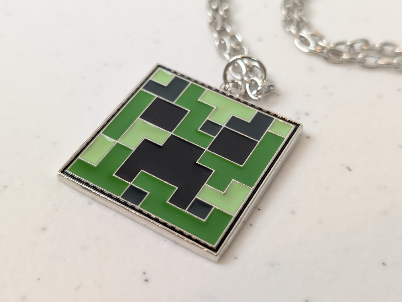 Minecraft Style Creeper Necklace Pixel Green Enamel Pendant Gamer Jewelry 22″