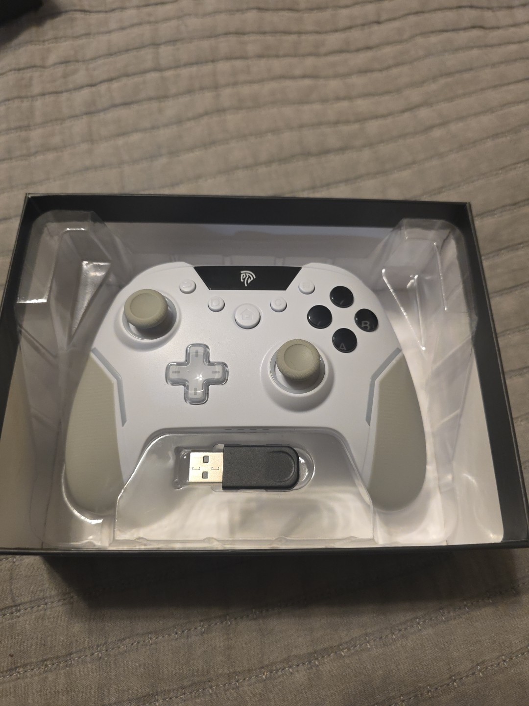 EasySMX X20 Multi-Platform Wireless Controller, RGB 7 Modes, 2 Stage Hall Effect