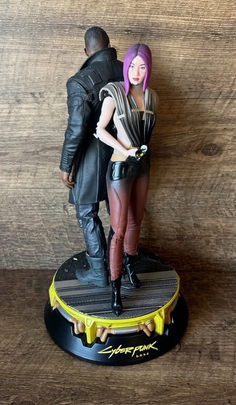 Cyberpunk 2077 Songbird & Solomon Reed Statue Only (Secret Agent) Idris Elba