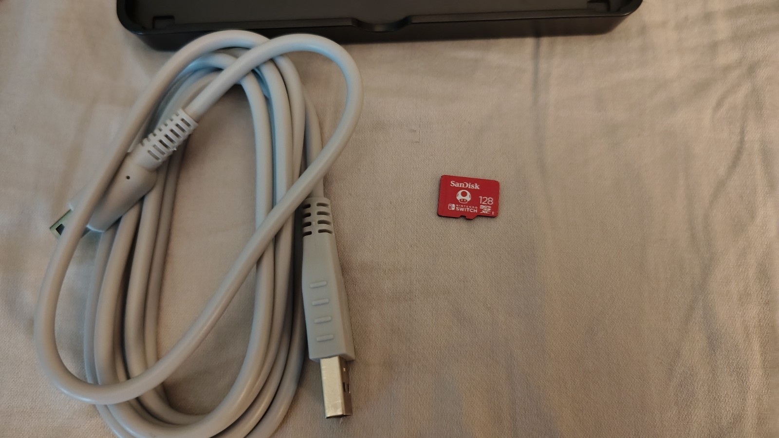Nintendo 3DS w/Ultimate Starter Bundle
