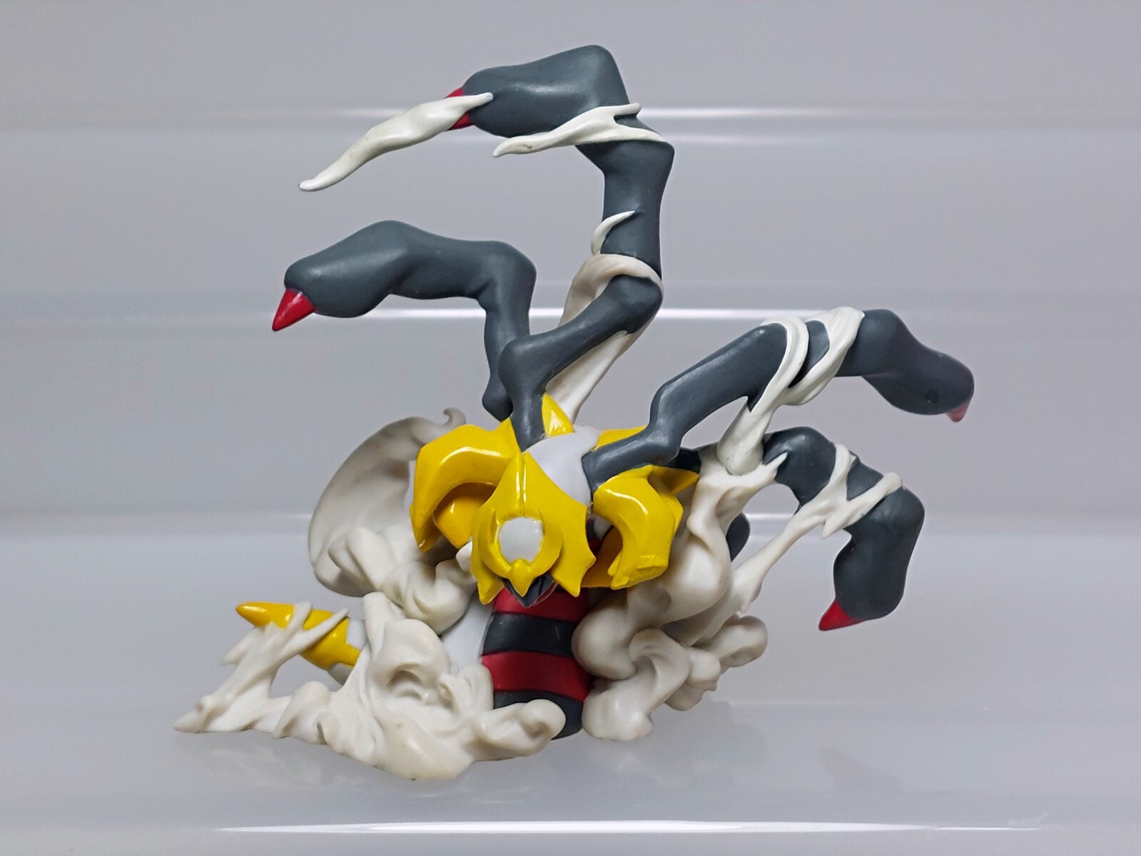 Giratina Pokemon Preorder Bonus Figure Kaiyodo 2009 Exclusive Japan H05 2.6in