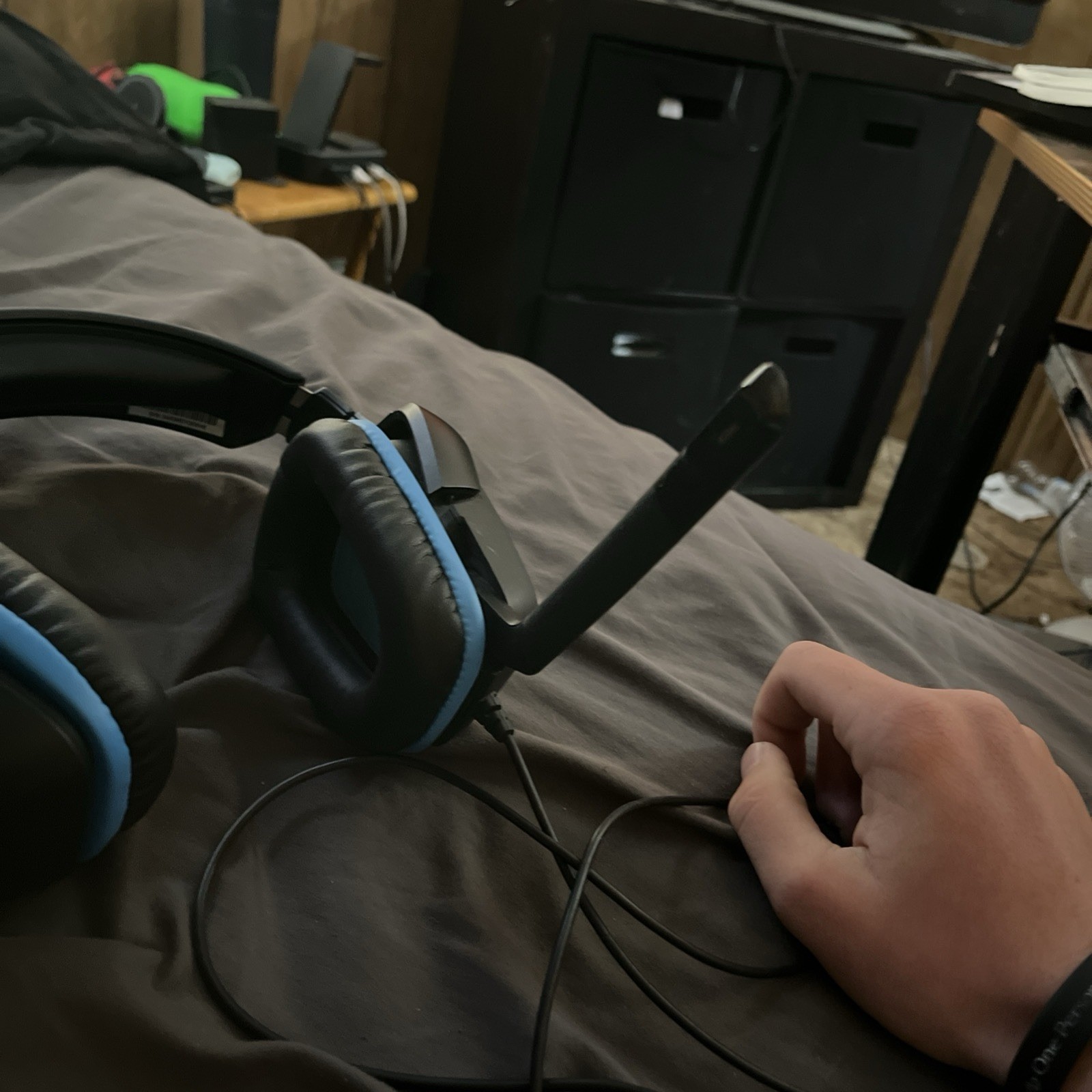 Logitech G432 Over-Ear Wired Gaming Headset Boom Mic 3.5mm/USB Black/Blue