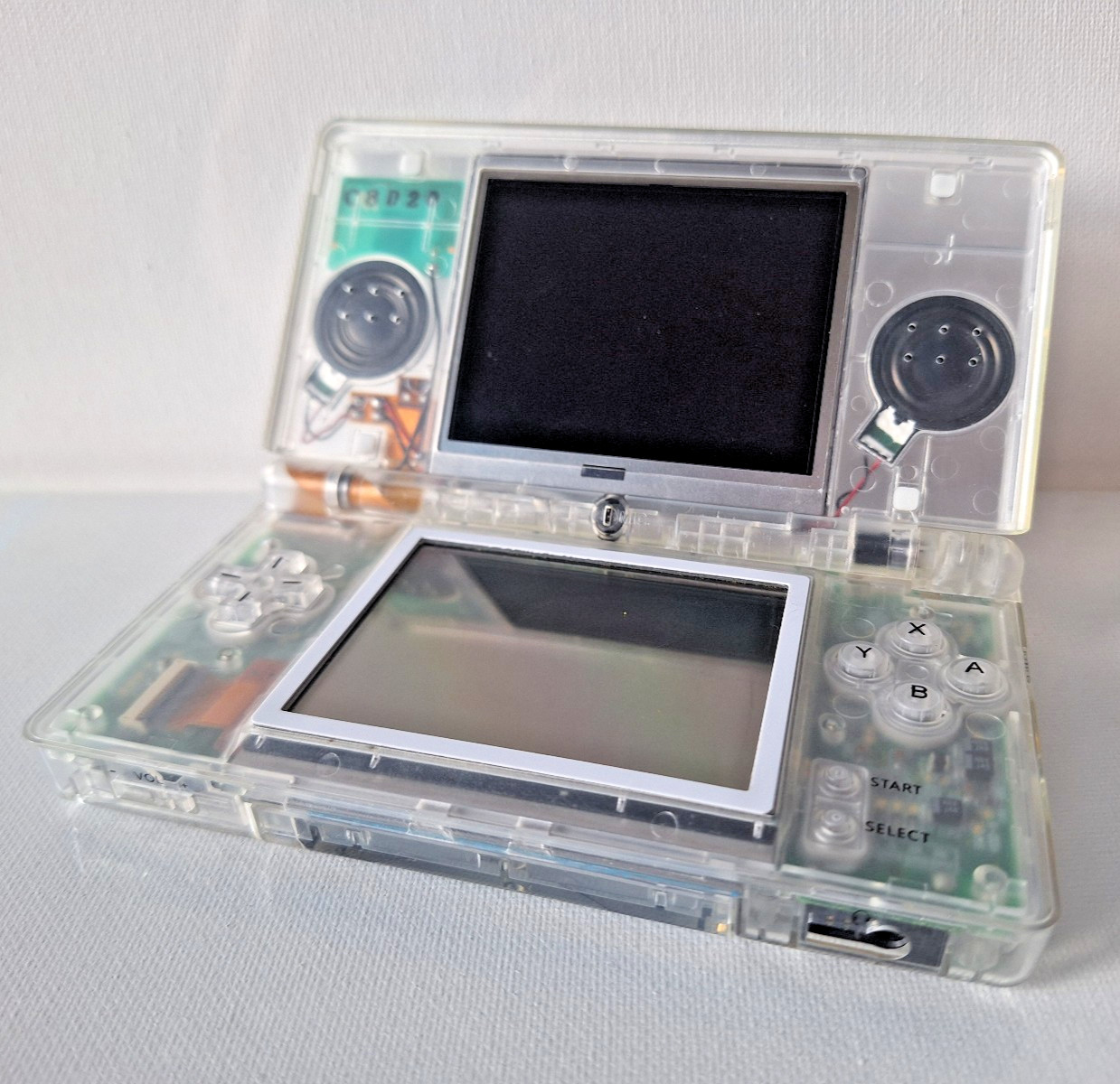 Nintendo DS Lite Handheld System – Clear works with issues No Charger READ DESC
