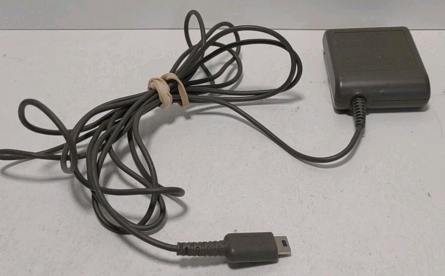 Official Nintendo Power AC Adapter USG-002 USA Version