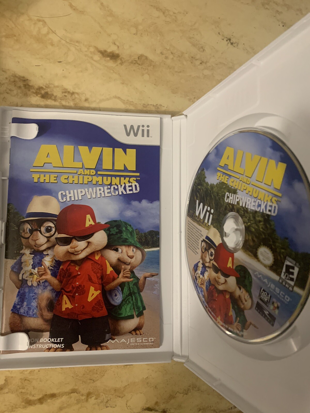 Alvin and the Chipmunks: Chipwrecked (Nintendo Wii, 2011) Complete