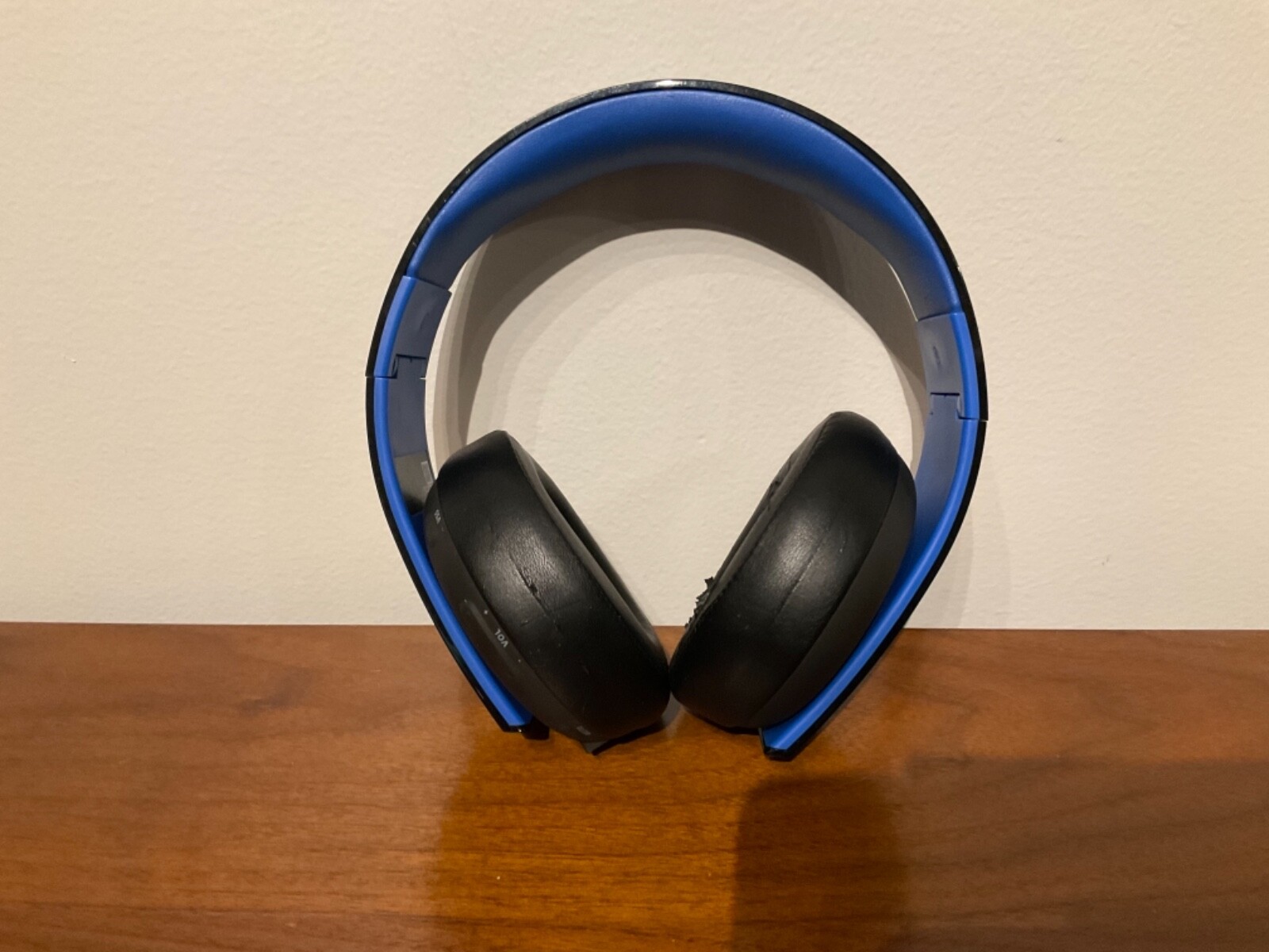 Sony PULSE 3D Ear-Cup (Over the Ear) Wireless Headphone – Black, Used