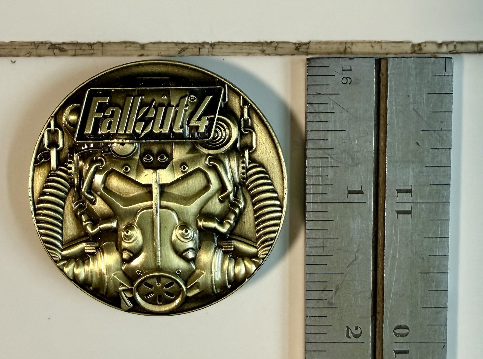 FALLOUT 4-BROTHERHOOD OF STEEL Military Rare Challenge Coin-Novelty Coin & Patch