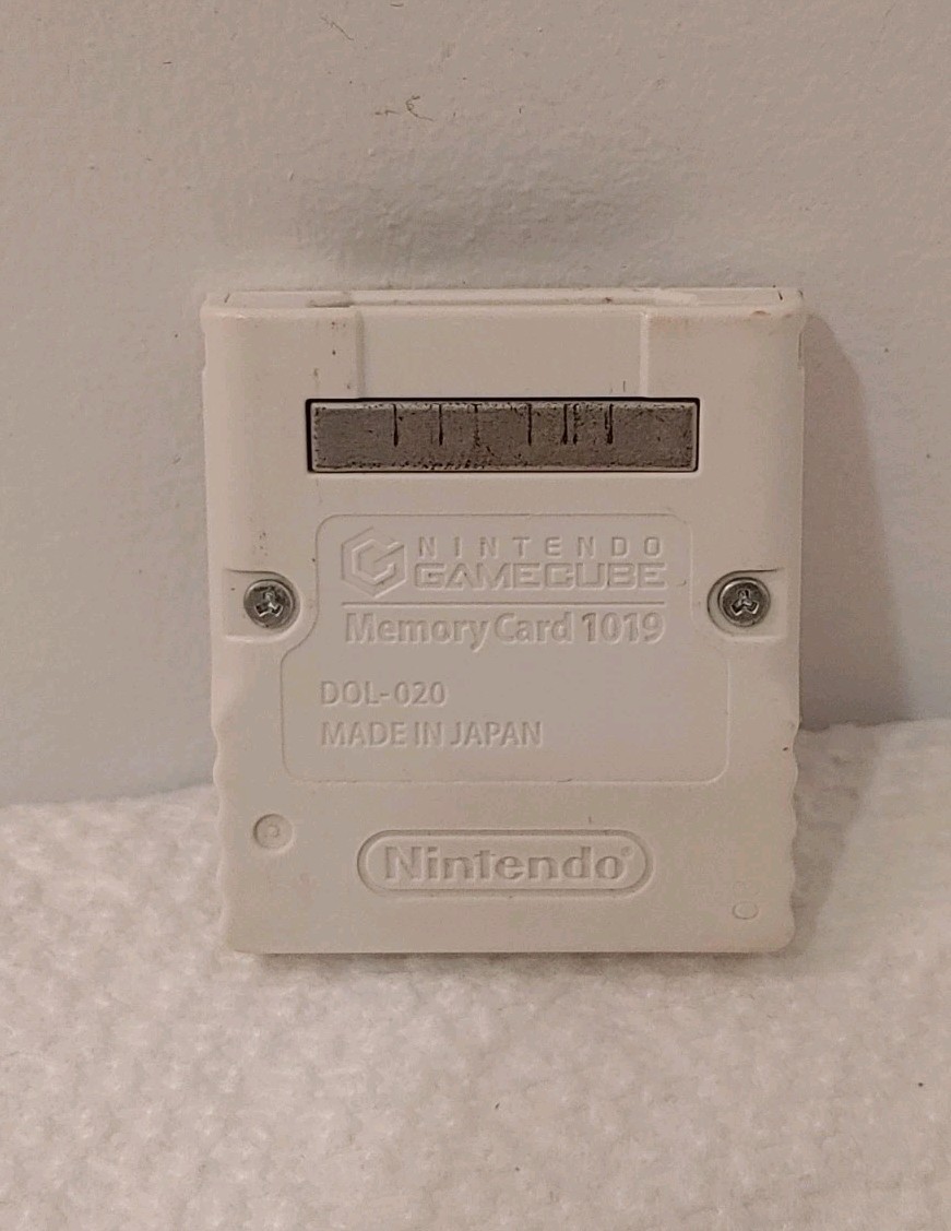 Nintendo GameCube White Memory Card 1019 OEM DOL-020 64MB Authentic official