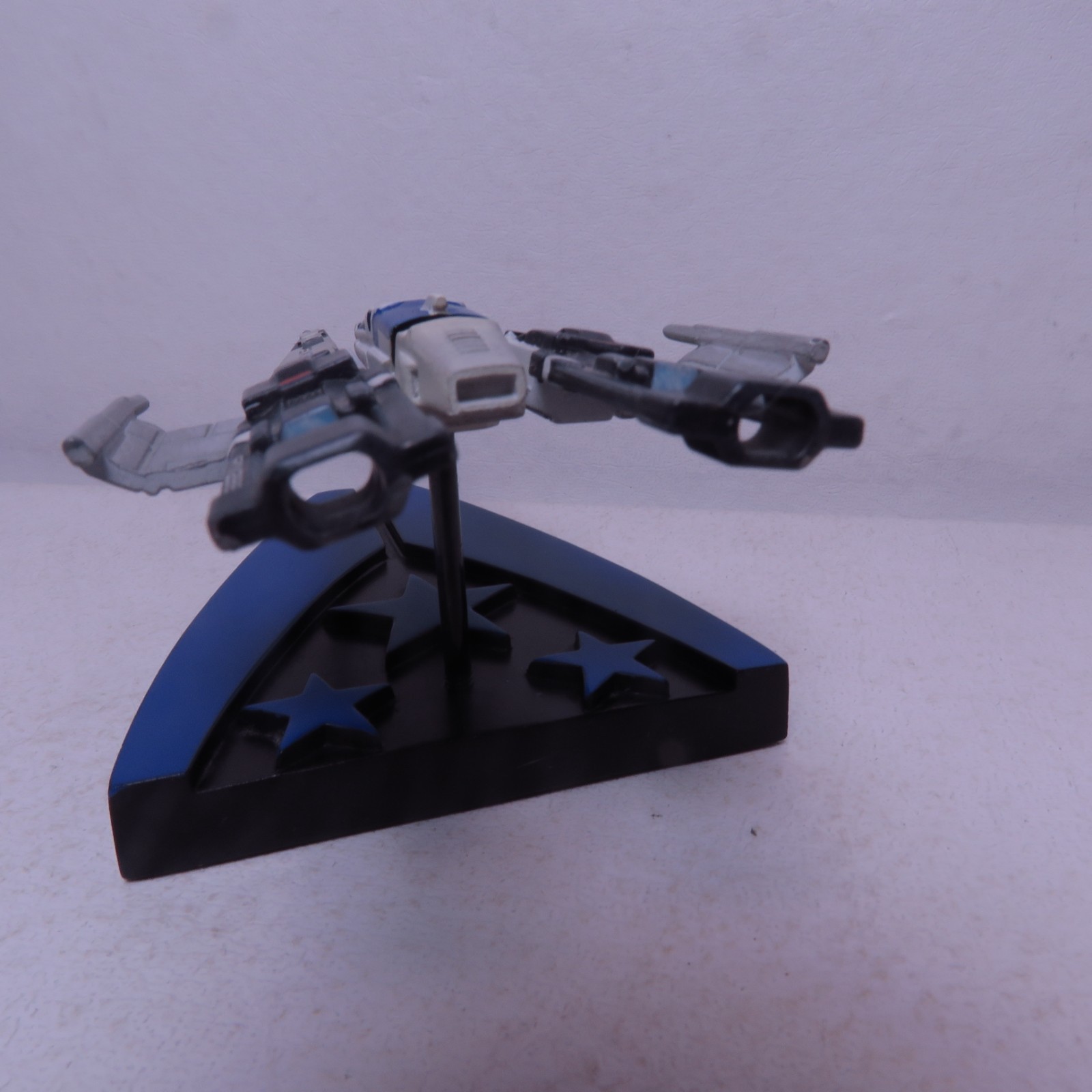 Dark Horse Deluxe Mass Effect Sx3 Alliance Fighter Replica