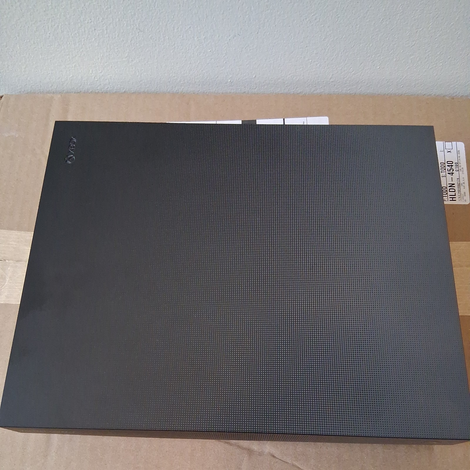 Microsoft Xbox One X Project Scorpio 1TB Console Limited Edition -Complete-