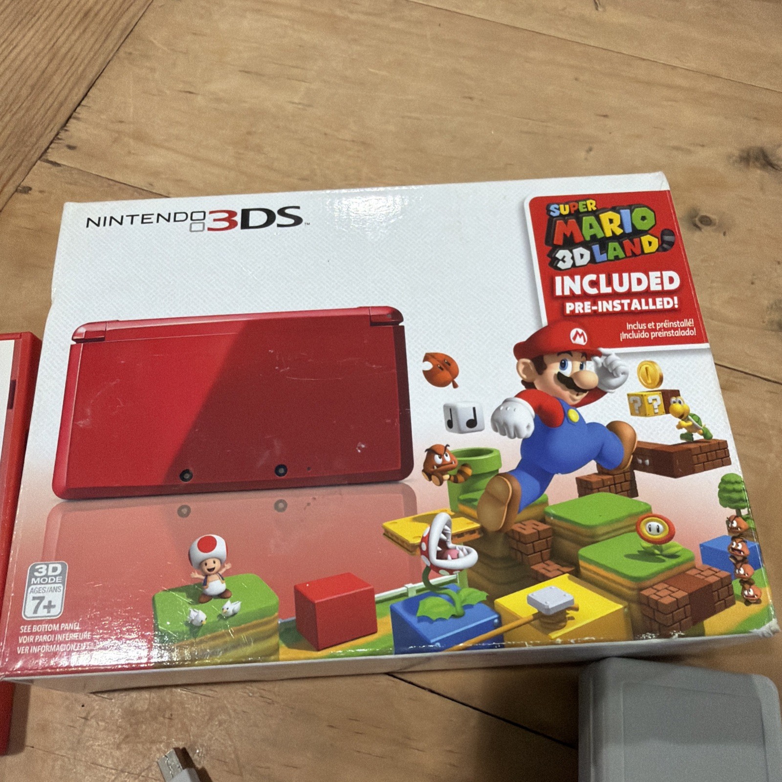 Nintendo 3DS Super Mario 3D Land Flame Red Handheld System CIB USA W/ Mario Cart