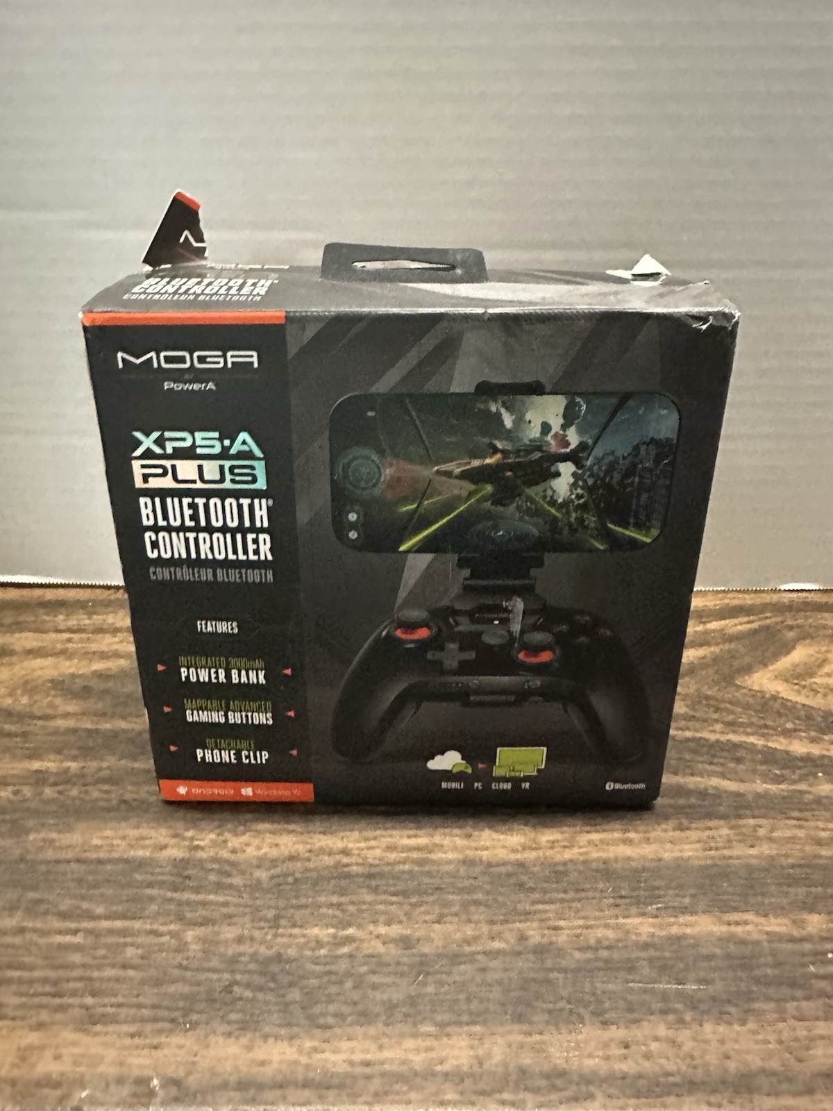 MOGA XP5-A Plus Bluetooth Controller w/ Phone Clip + Integrated Power Bank