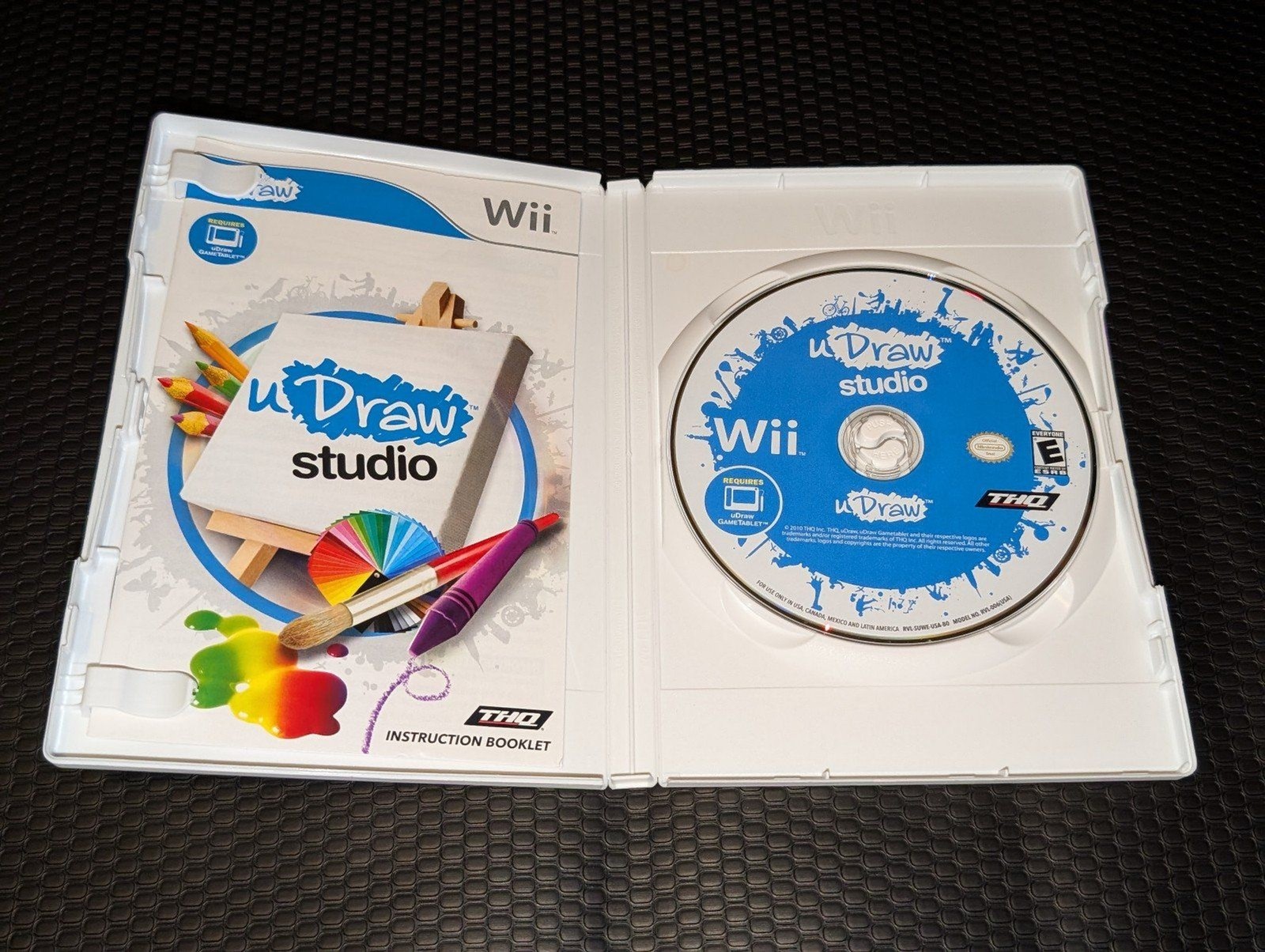 Nintendo Wii uDraw Tablet Drawing Accessory Bundle W/ Studio + Pictionary Games