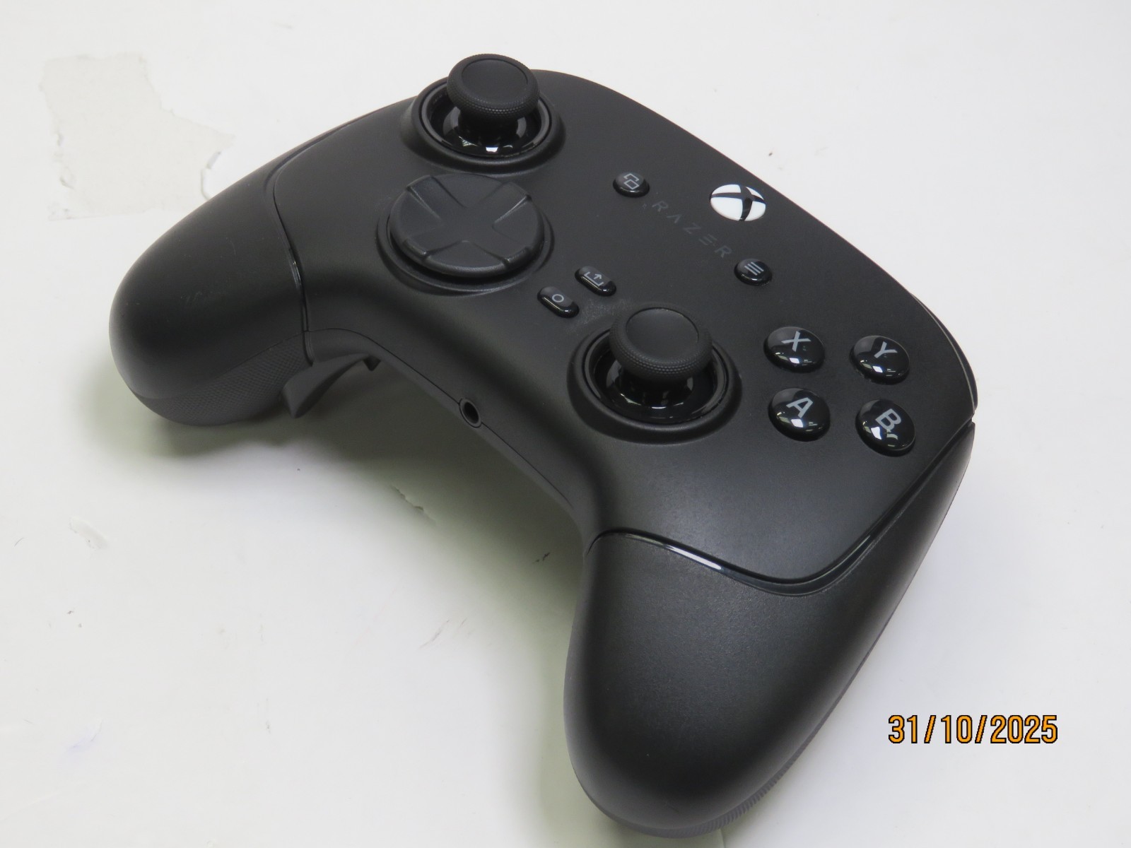 Razer Wolverine V3 Pro Wireless eSports Controller RZ06-0520 XBOX | PC