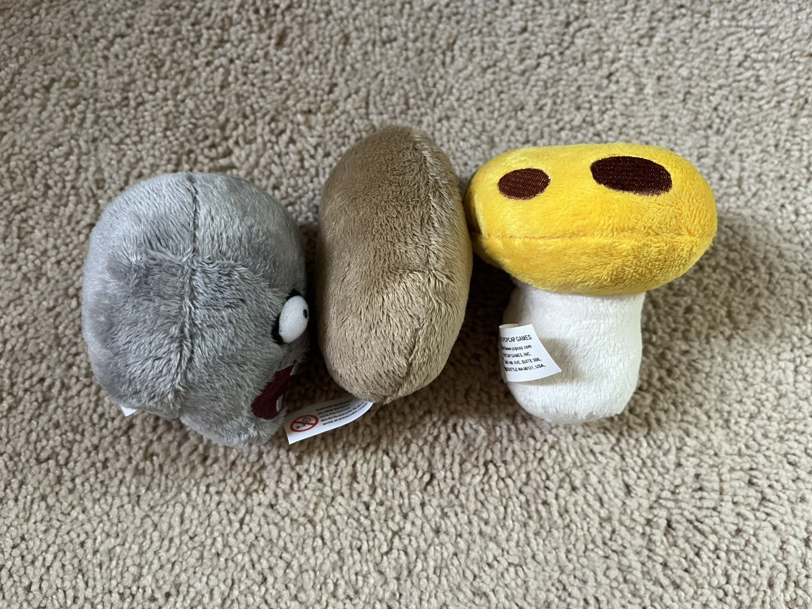 Plants Vs. Zombies Zombie Head, Walnut, Mushroom Plush Pax East PopCap Games PVZ