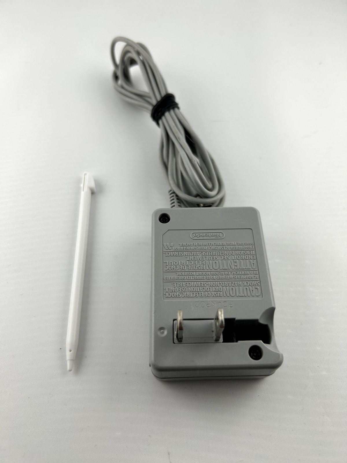 [A-rank] Nintendo 3DS LL XL console Mint White with Charger/Stylus