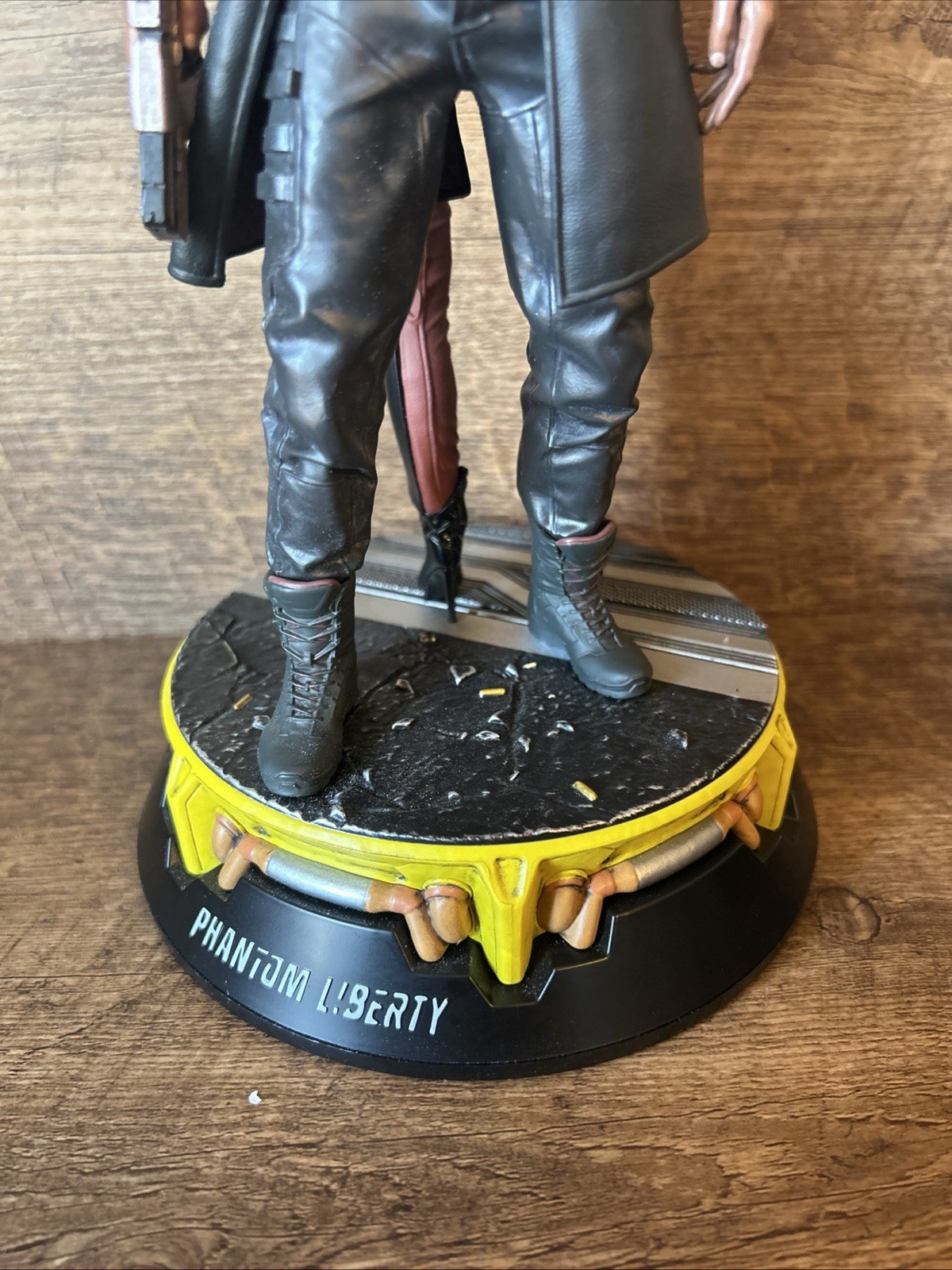 Cyberpunk 2077 Songbird & Solomon Reed Statue Only (Secret Agent) Idris Elba