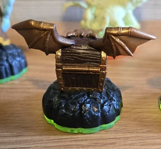 Activision Skylander Figures Lot of 6! Lava Barf Fire Kraken Scorp Flashwing M11