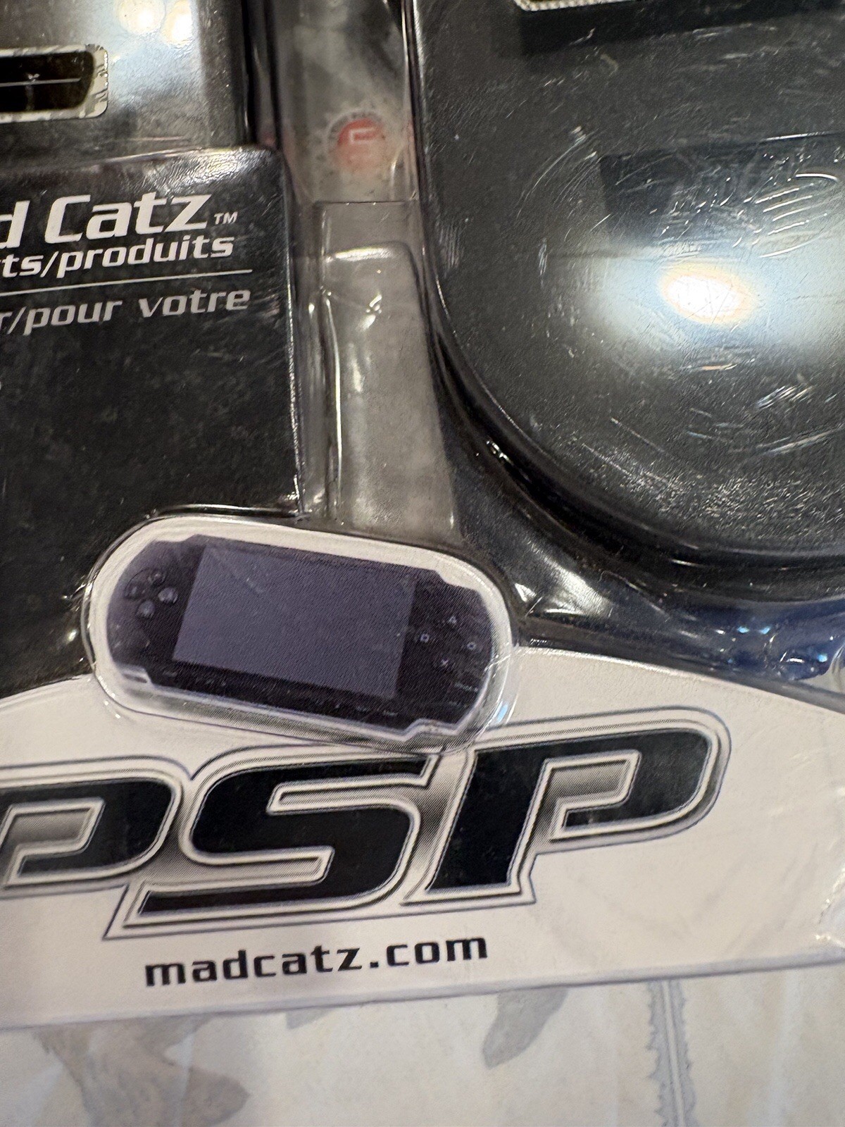 Mad Catz Sony PSP 12 pc Pro Kit w/ Headphones Brand New