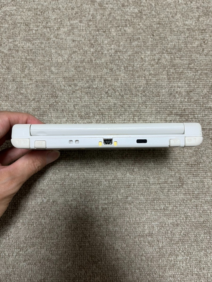 New 3DS LL XL Pearl White Japan Nintendo Console region Japanese B966