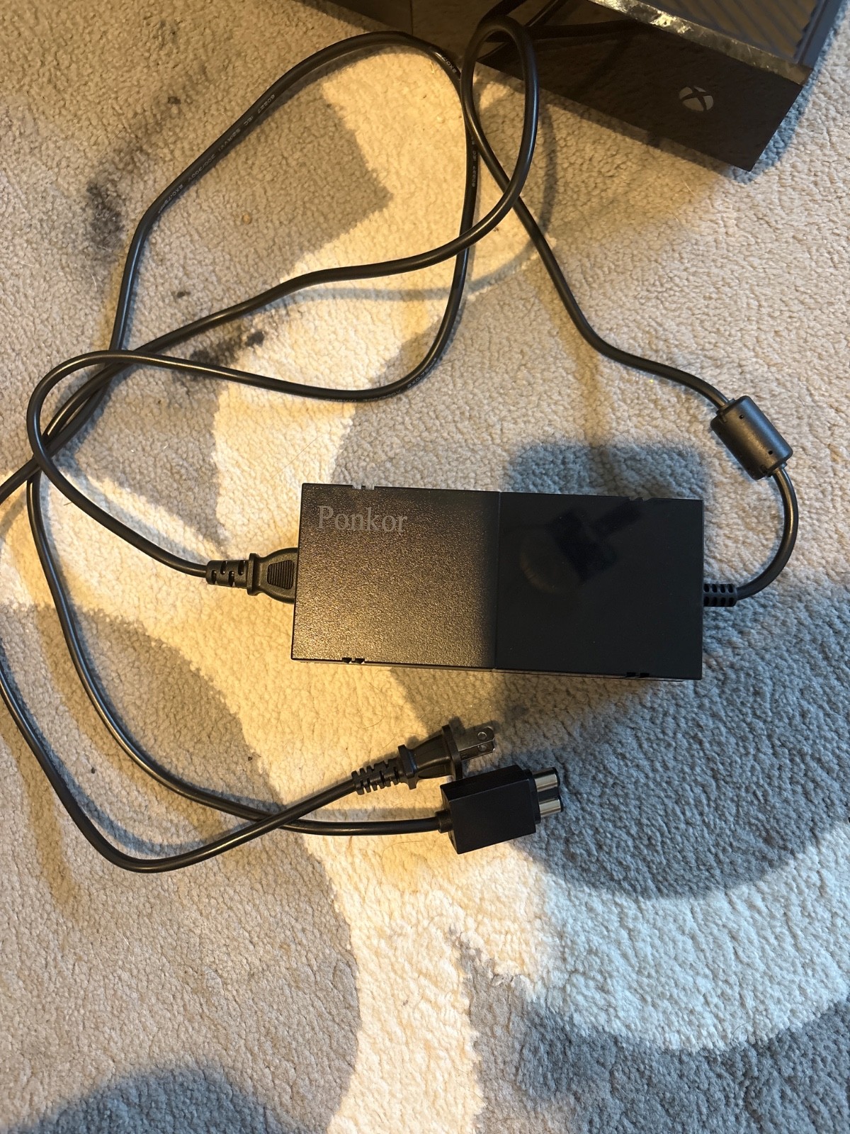 Microsoft Xbox One 500GB Home Console – Black (1540) comes with power and HDMI