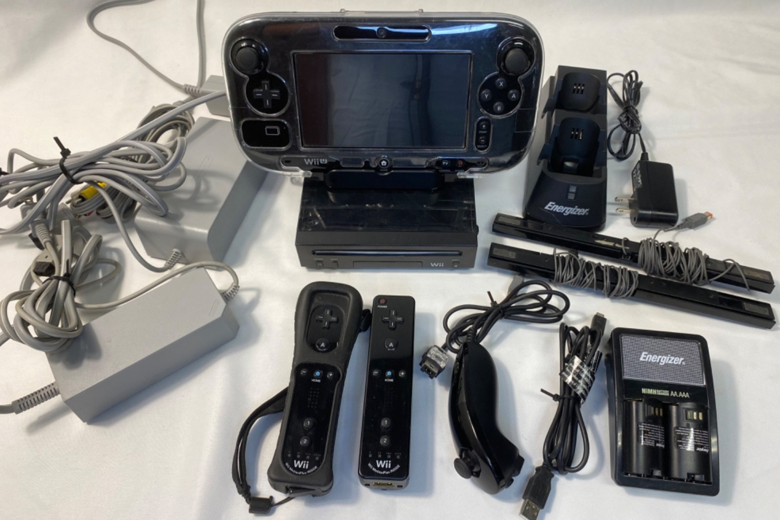 Nintendo Wii U 32GB Console Bundle Deluxe Set – Black