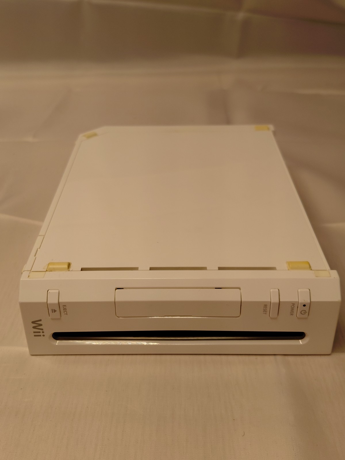 Nintendo Wii RVL-001 512 MB Home Console – White With Cables And Motion Sensor