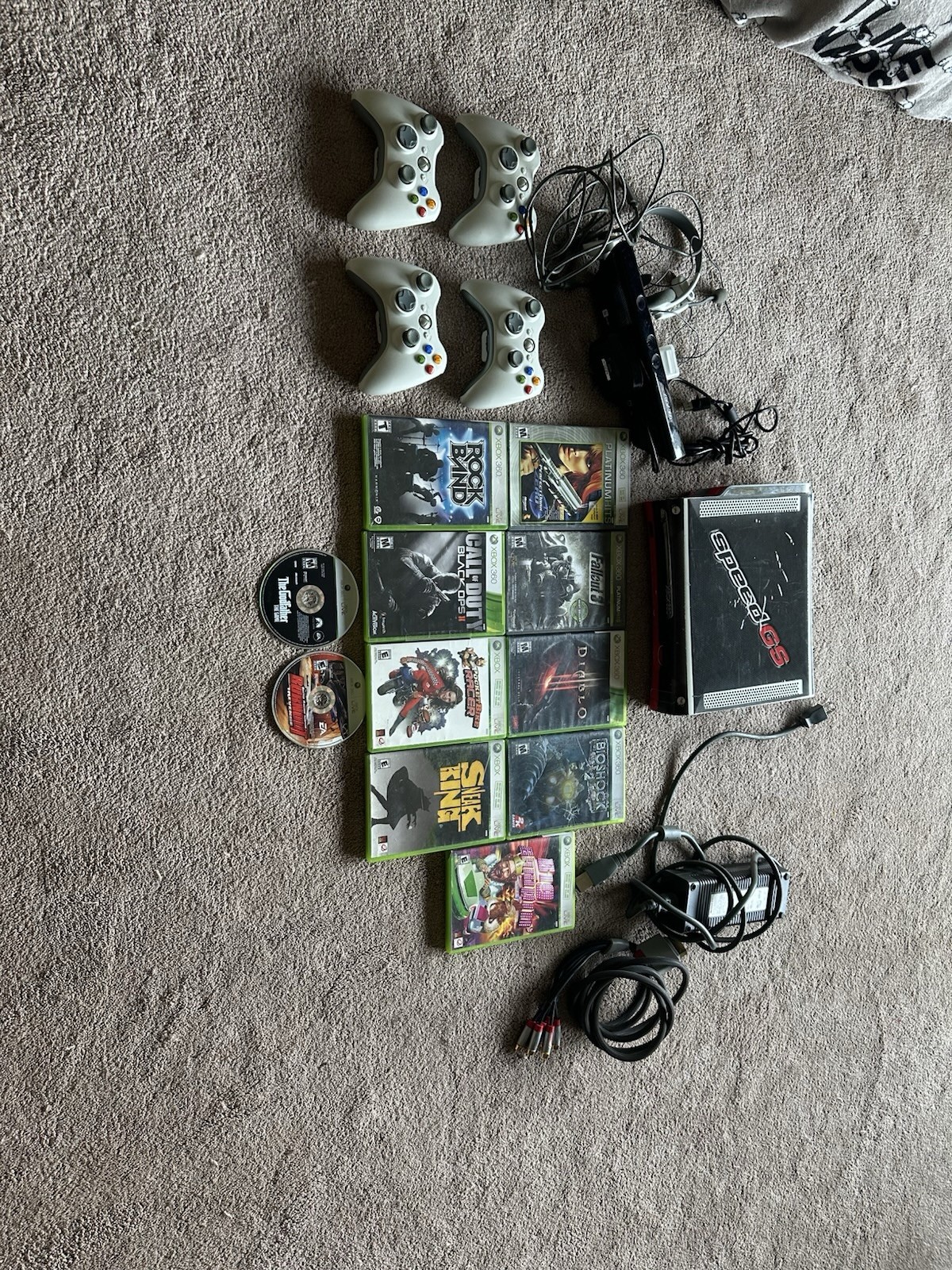 WORKING XBOX 360 W XENON MOTHERBOARD INCLUDES 11 GAMES, 4 CONTROLLERS AND MORE