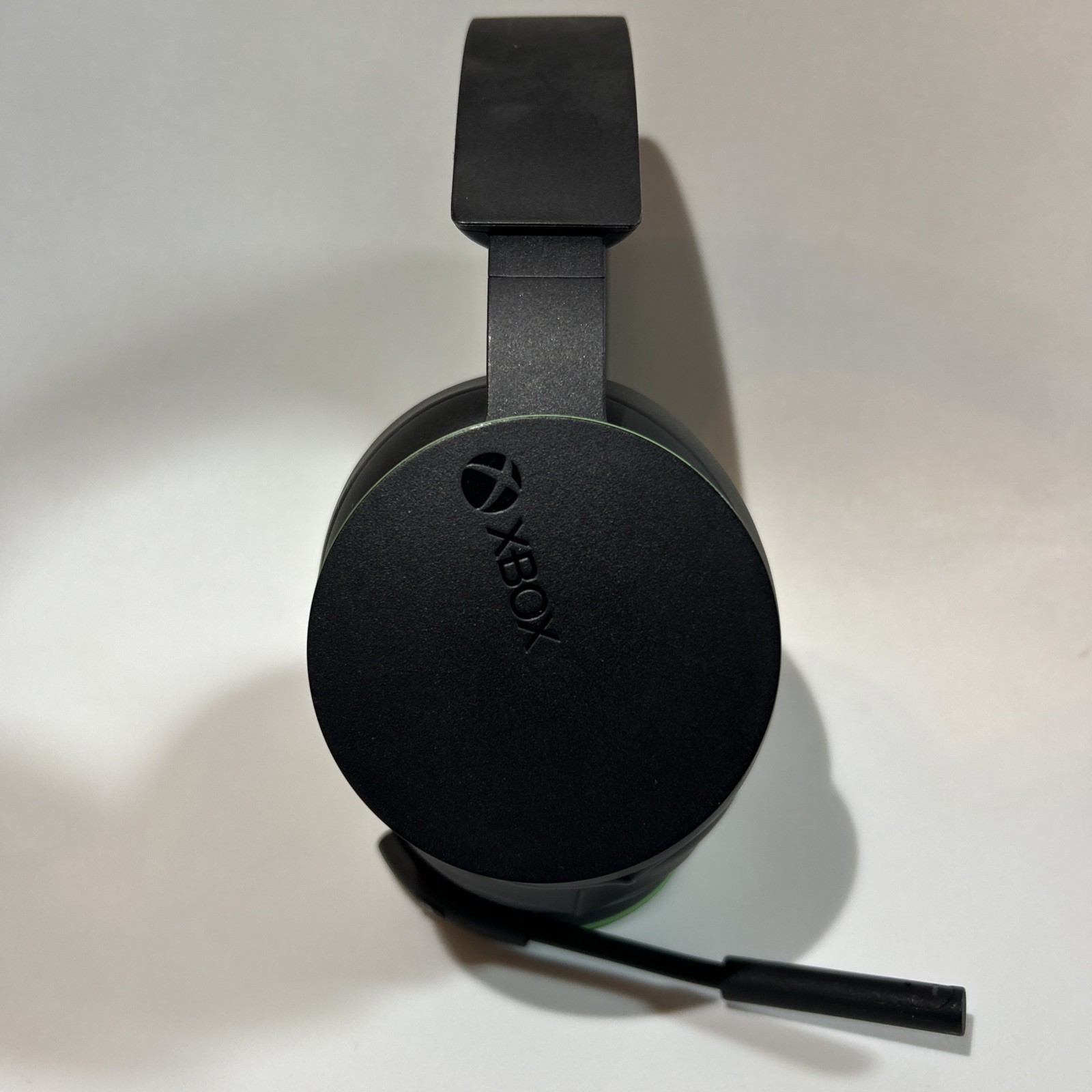 Microsoft Xbox Wireless Gaming Over Ear Headset – Pre-owned