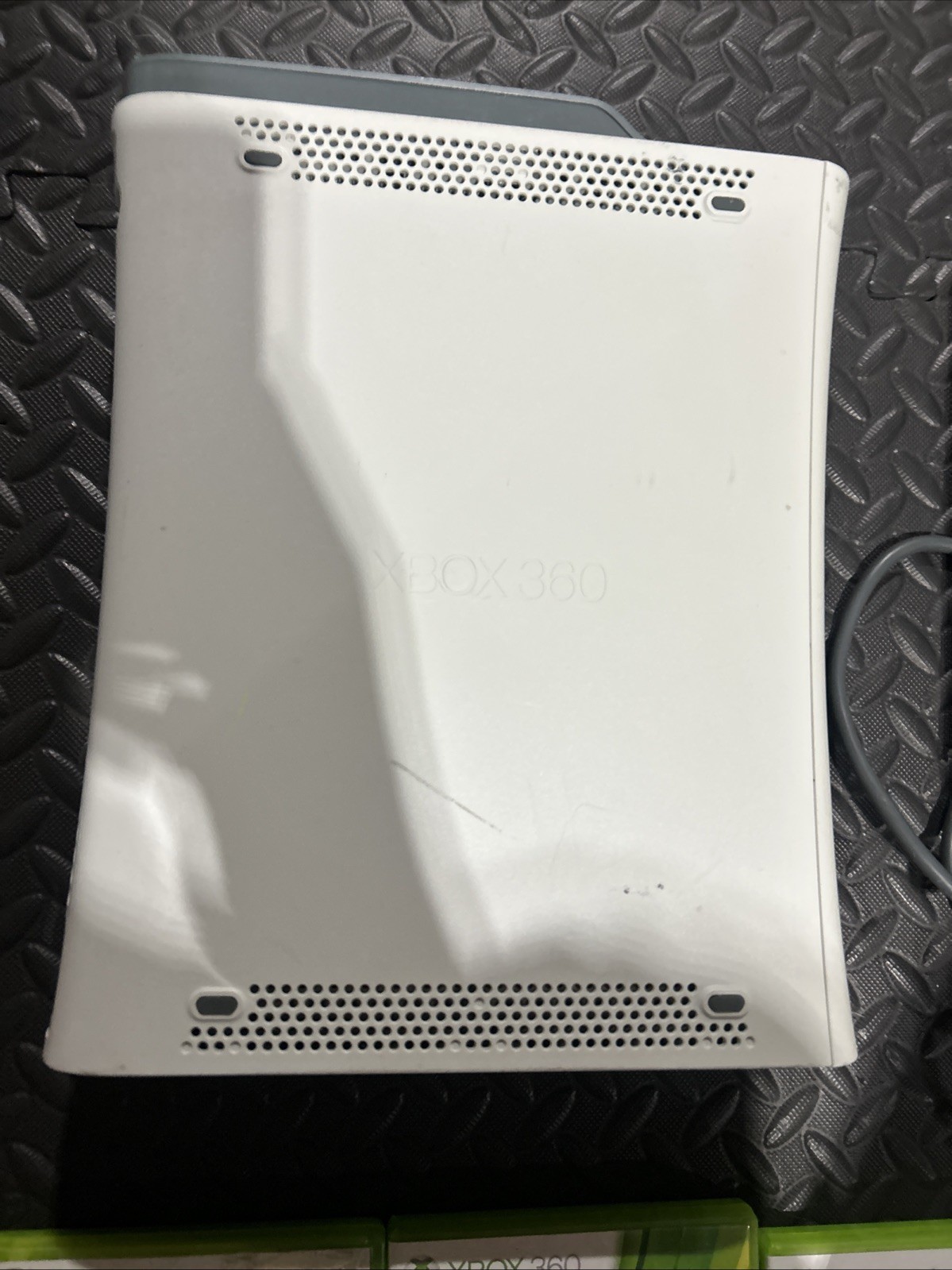 Xbox 360 With Cords And 5 Games!