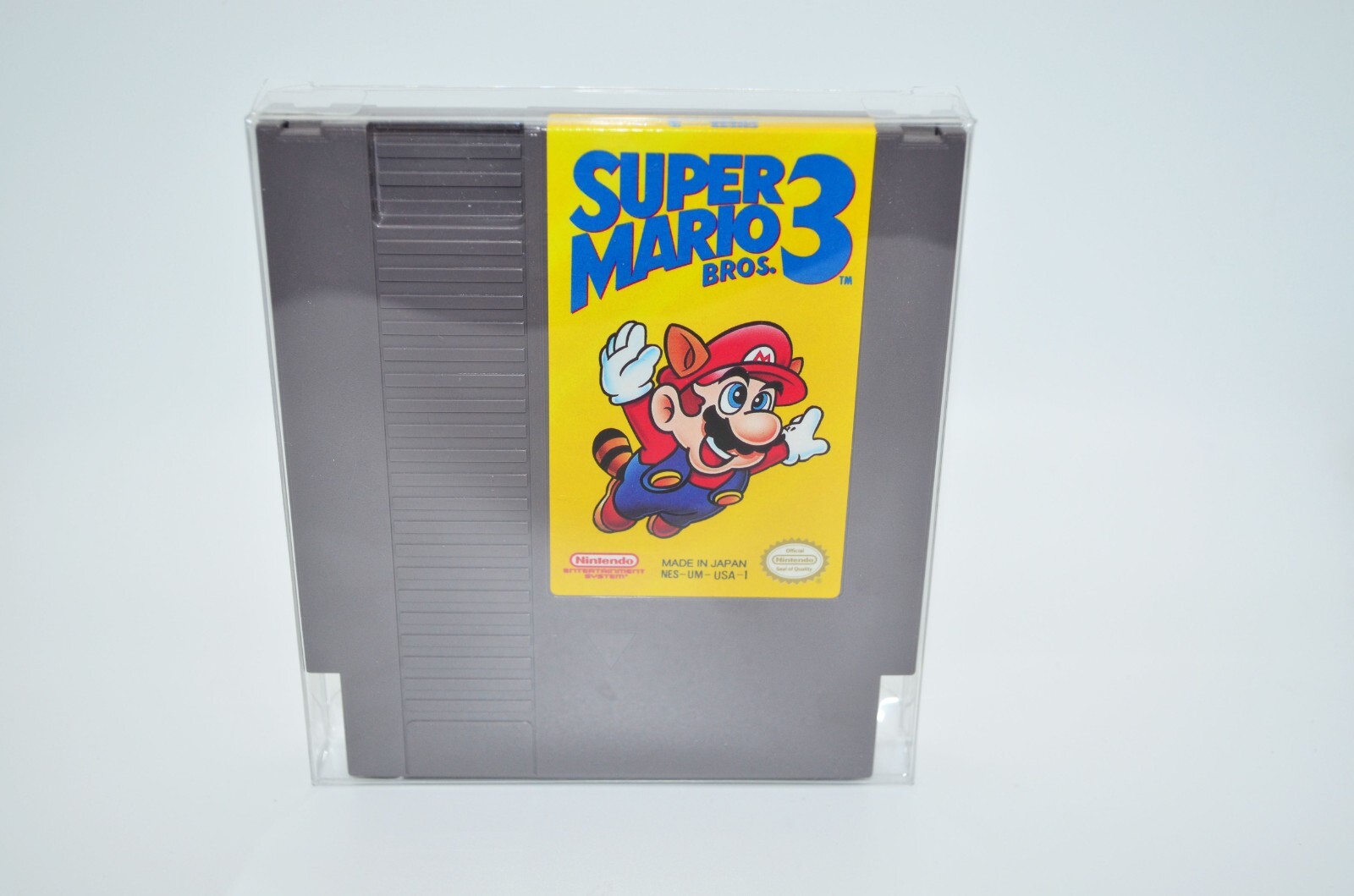10 Plastic Protective Protector Cases Sleeve Display For Nintendo NES Cartridges