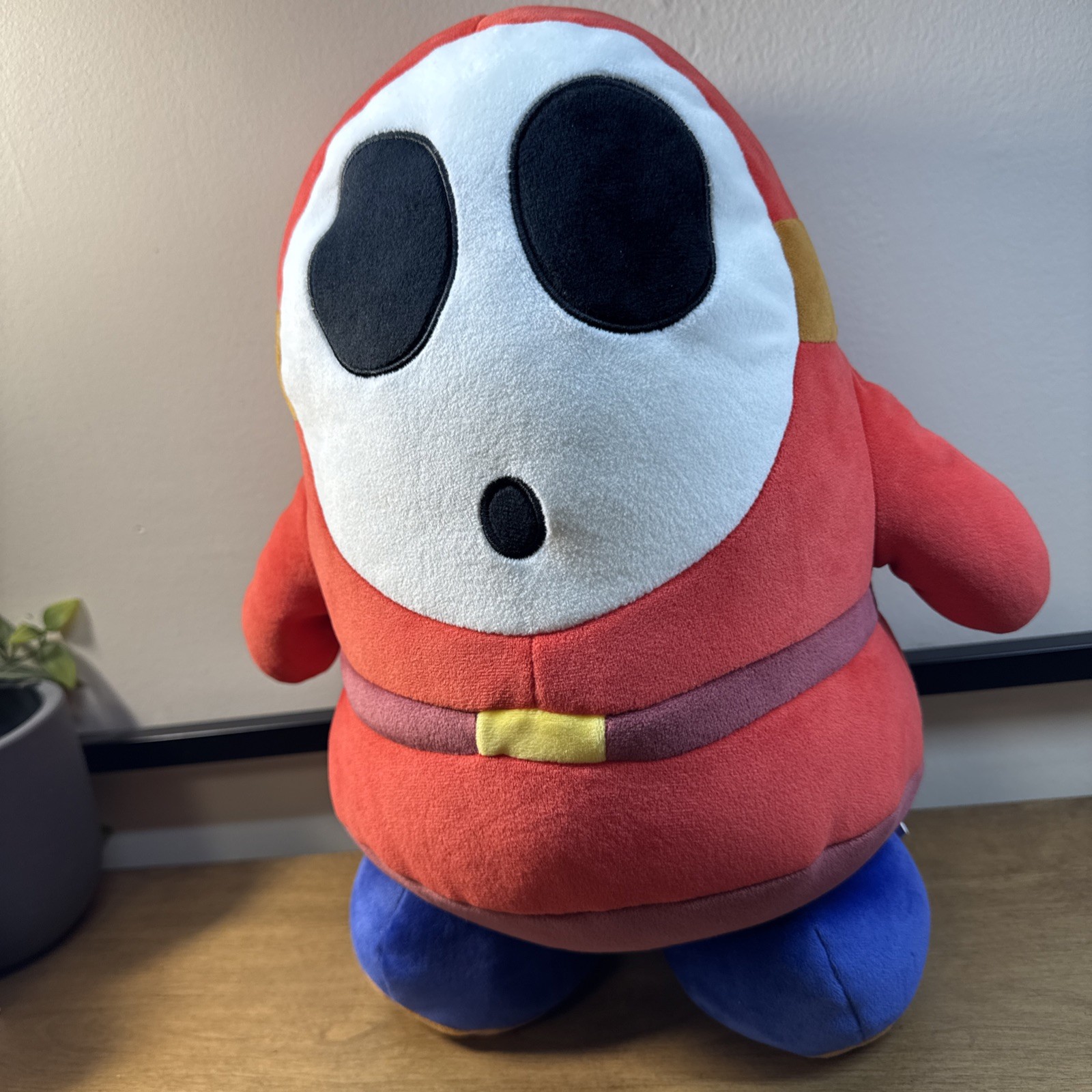 Tomy Shy Guy Plush Doll Washable Super Mario Club Mocchi Video Game size 15”
