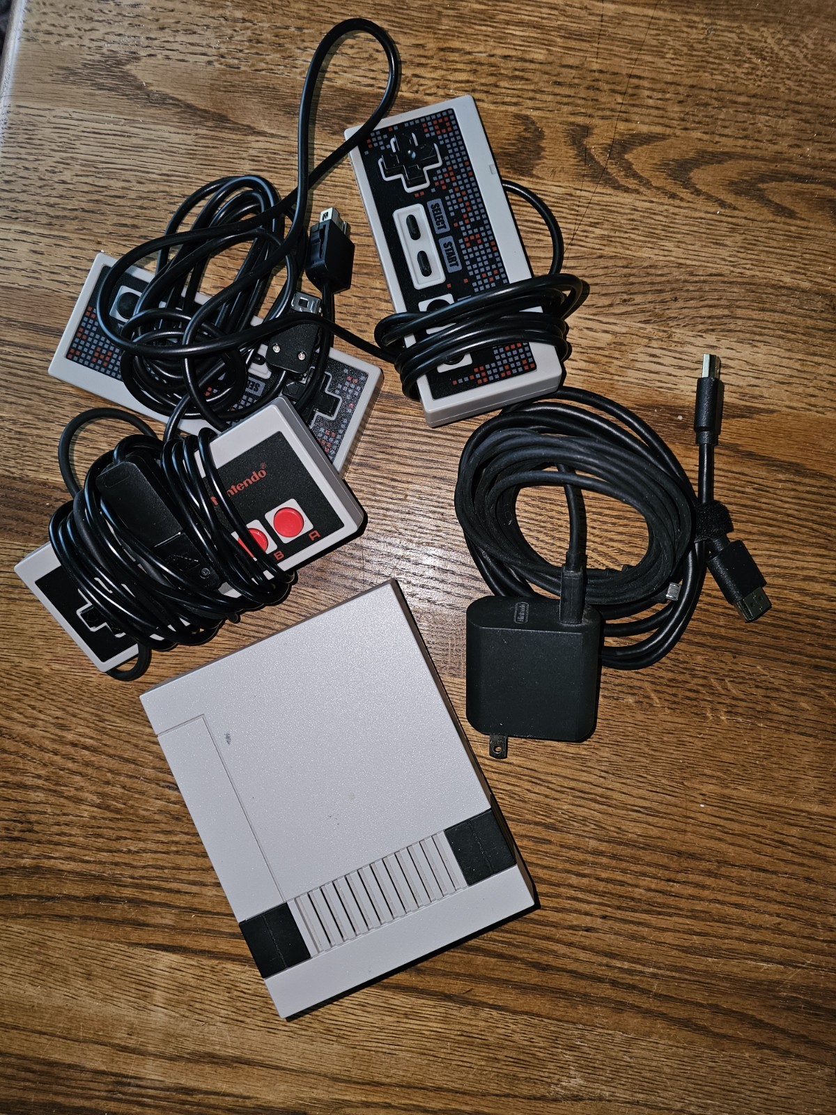 NES Mini (Lightly Used)