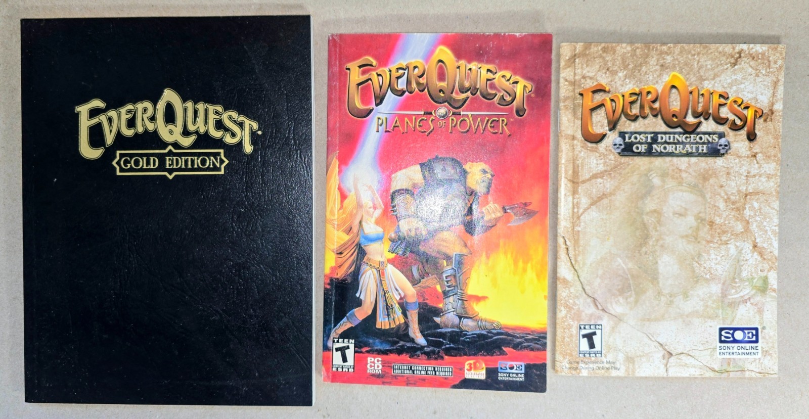 LOT of Sony EverQuest Titanium Edition 5 Disc PC Game Maps Omens of War PC Books