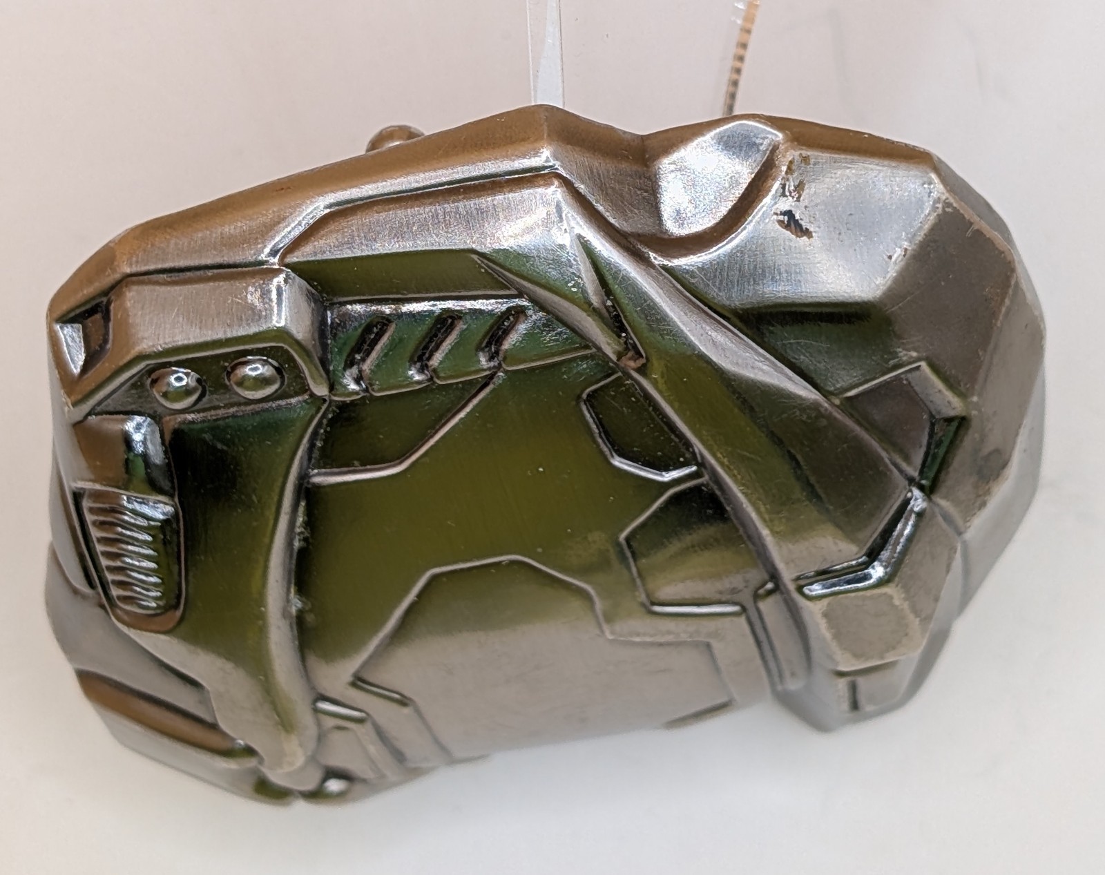 Microsoft Xbox Halo 3 Master Chief Helmet Belt Buckle Silver Tone 2009