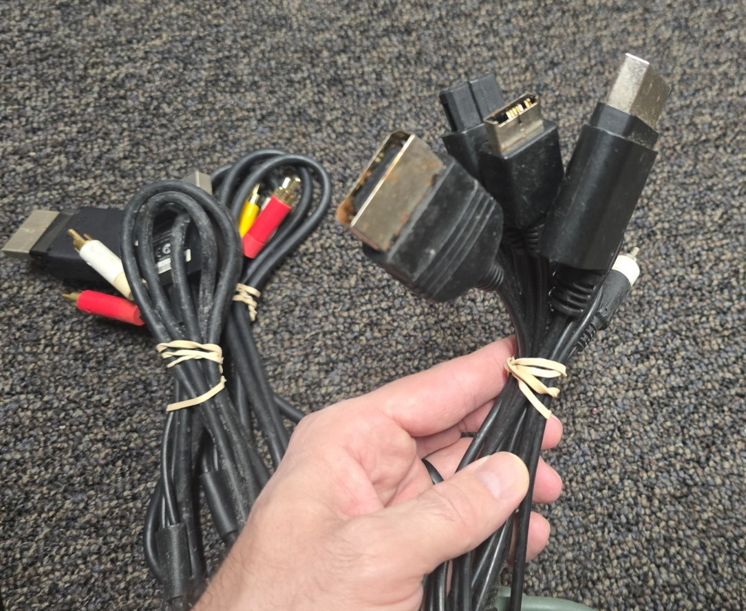 Microsoft XBOX 360 Component AV Cable Lot of 8 – Audio & Video – Tested