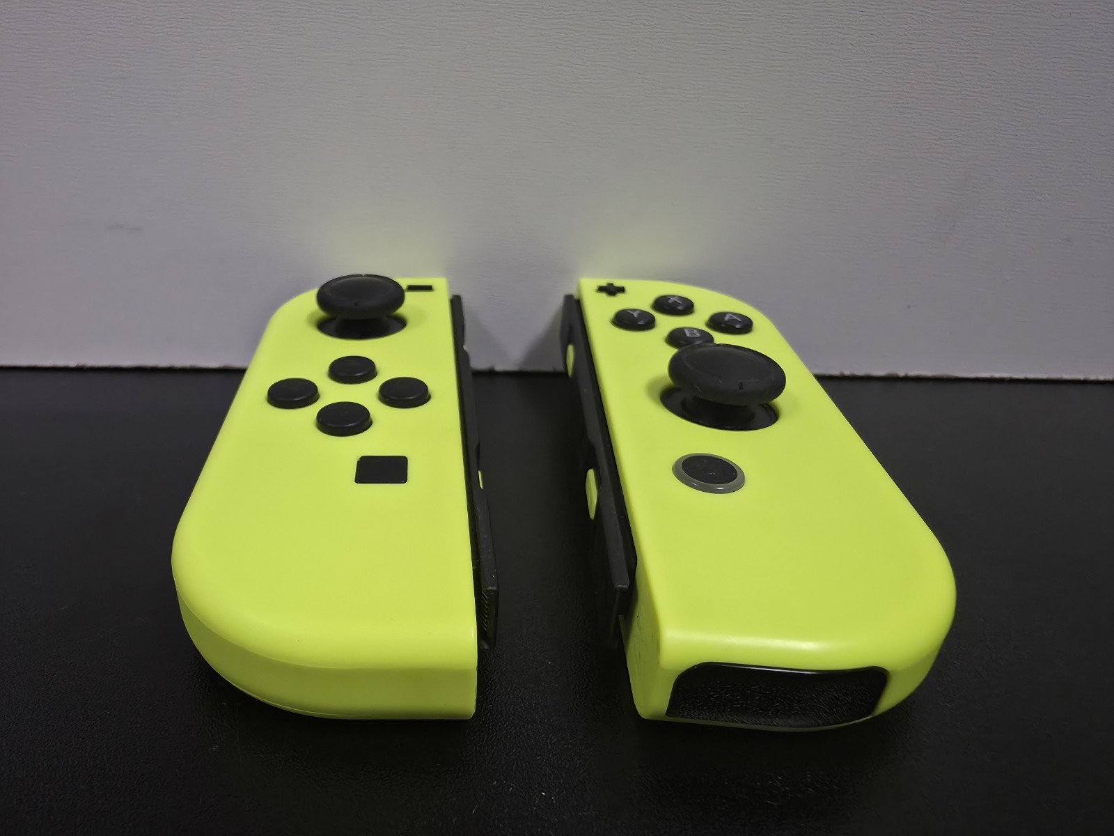 Nintendo Switch Console Tablet & Joycons Only Model: XAW USED/UNTESTED