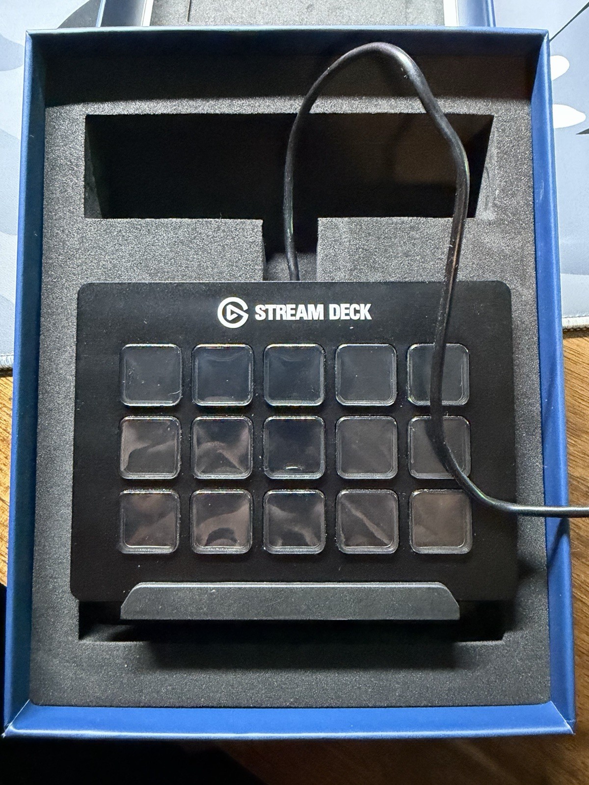 Elgato Stream Deck Live Content Creation Controller – Black, 15 Keys