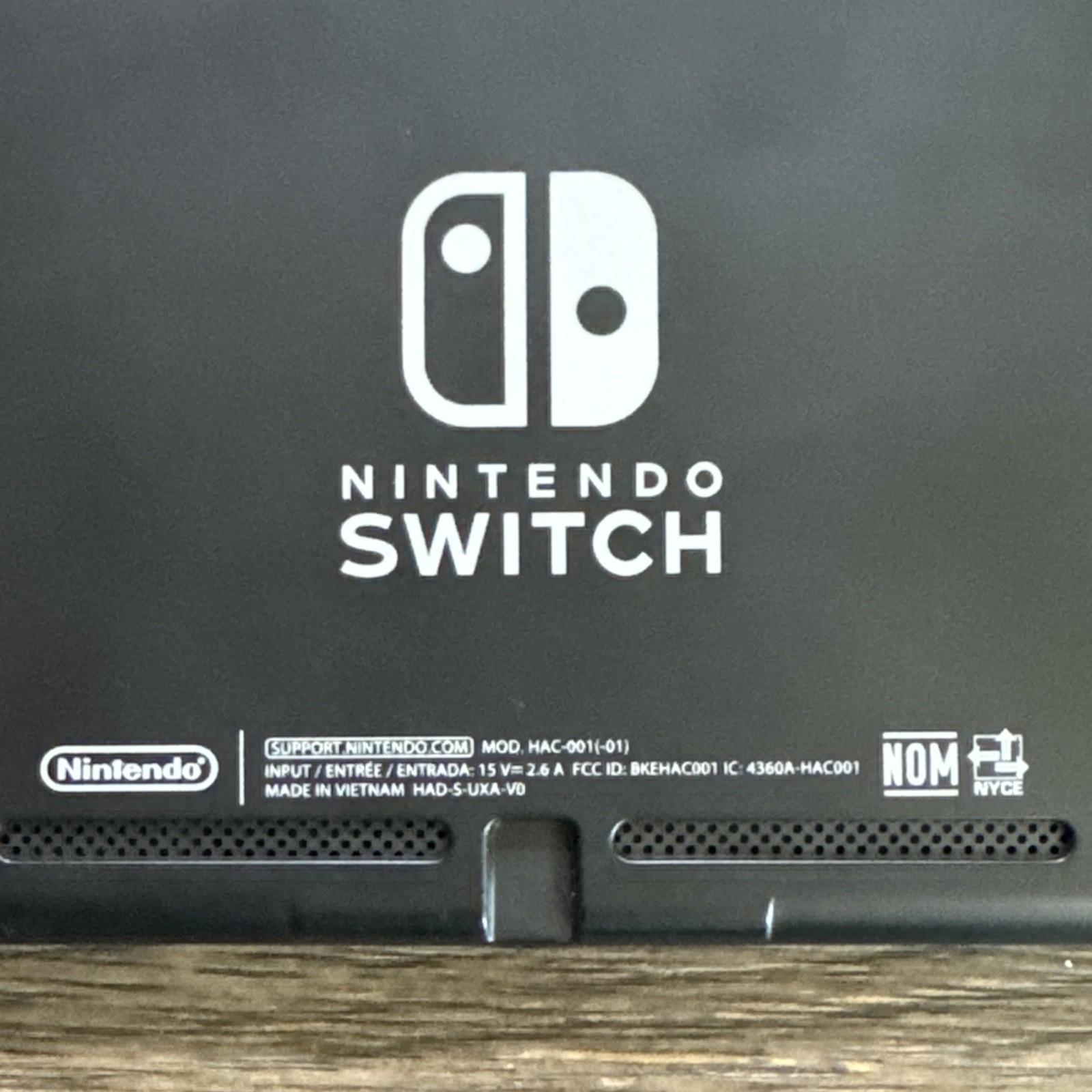 Nintendo Switch Console 1st Gen Bundle 3 Games + Accessories + 256gb SD Card