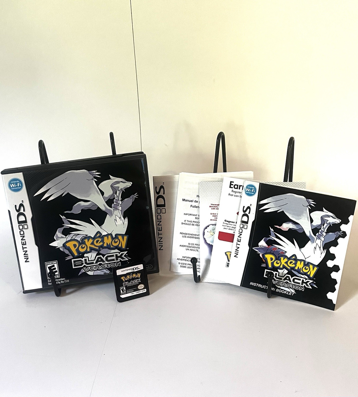 Pokemon Black Version (Nintendo DS) CIB Complete In Box Authentic-Tested