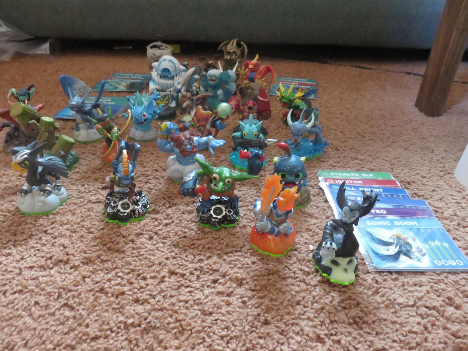 Skylanders Spyro’s Adventure Game Figure Lot of 32. Includes 3 sets. 18 w Cards