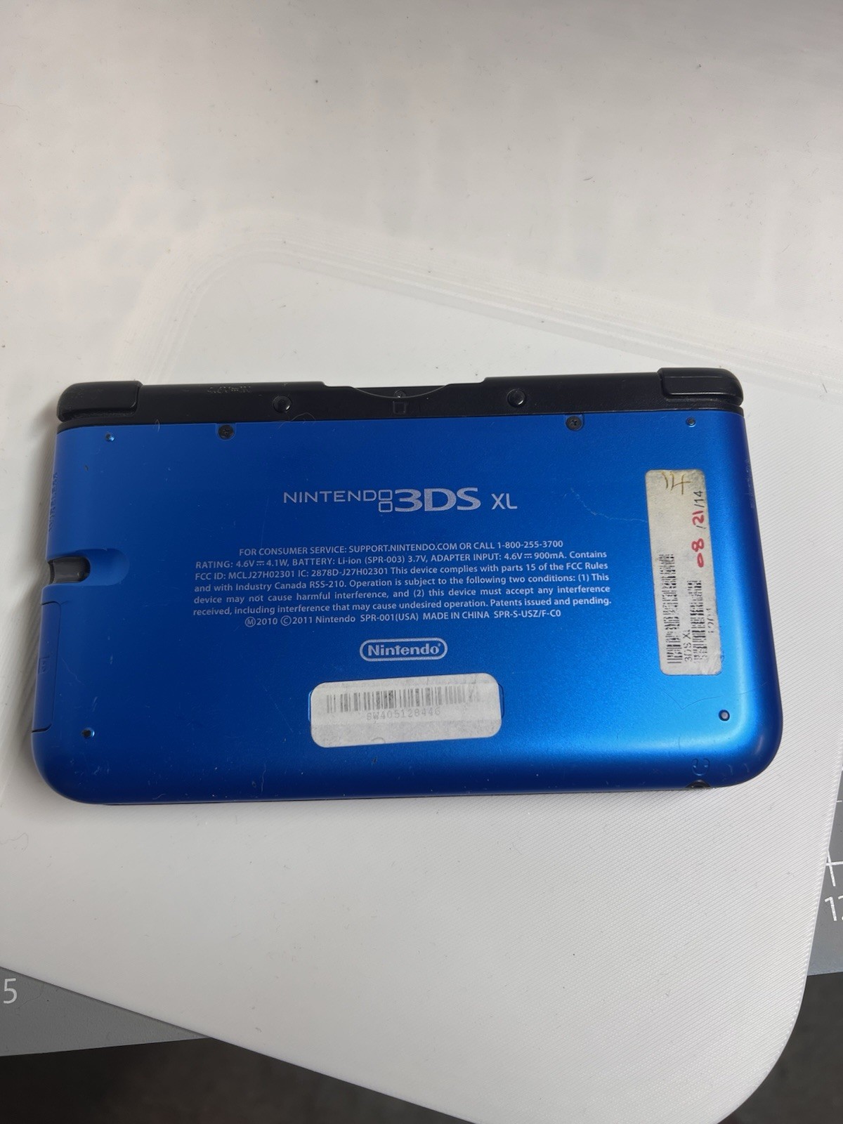 Nintendo 3DS XL Blue/Black w/ Stylus, Original Charger, 2GB Micro SD