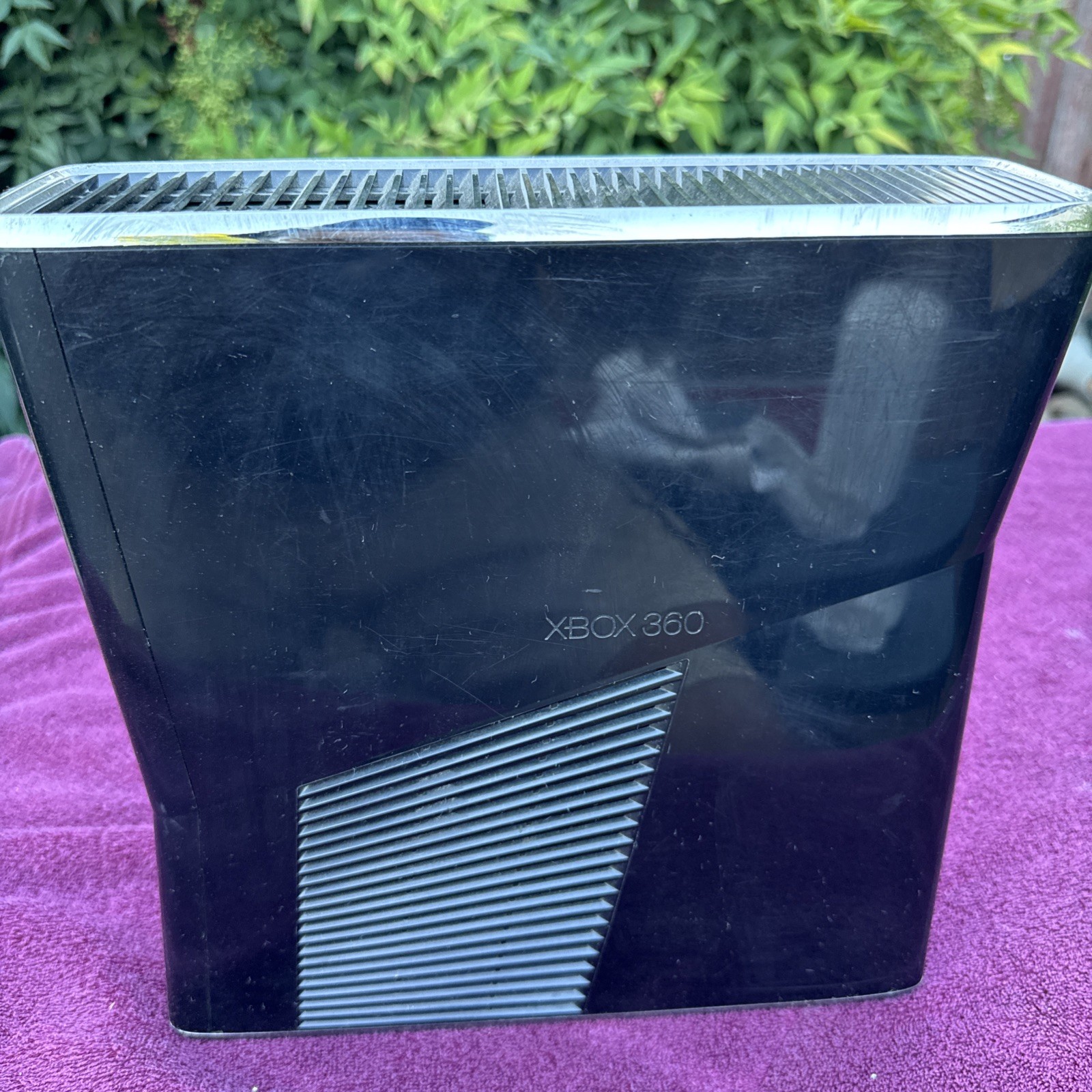 Microsoft Xbox 360 250GB Game Console-Black Works Disk Drive Issue Gets Stuck