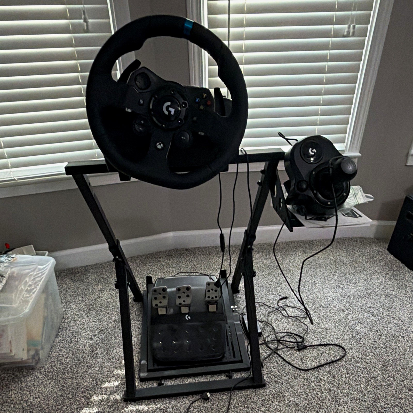 Logitech G923 TrueForce Force Feedback Racing Wheel & Pedals Xbox Black