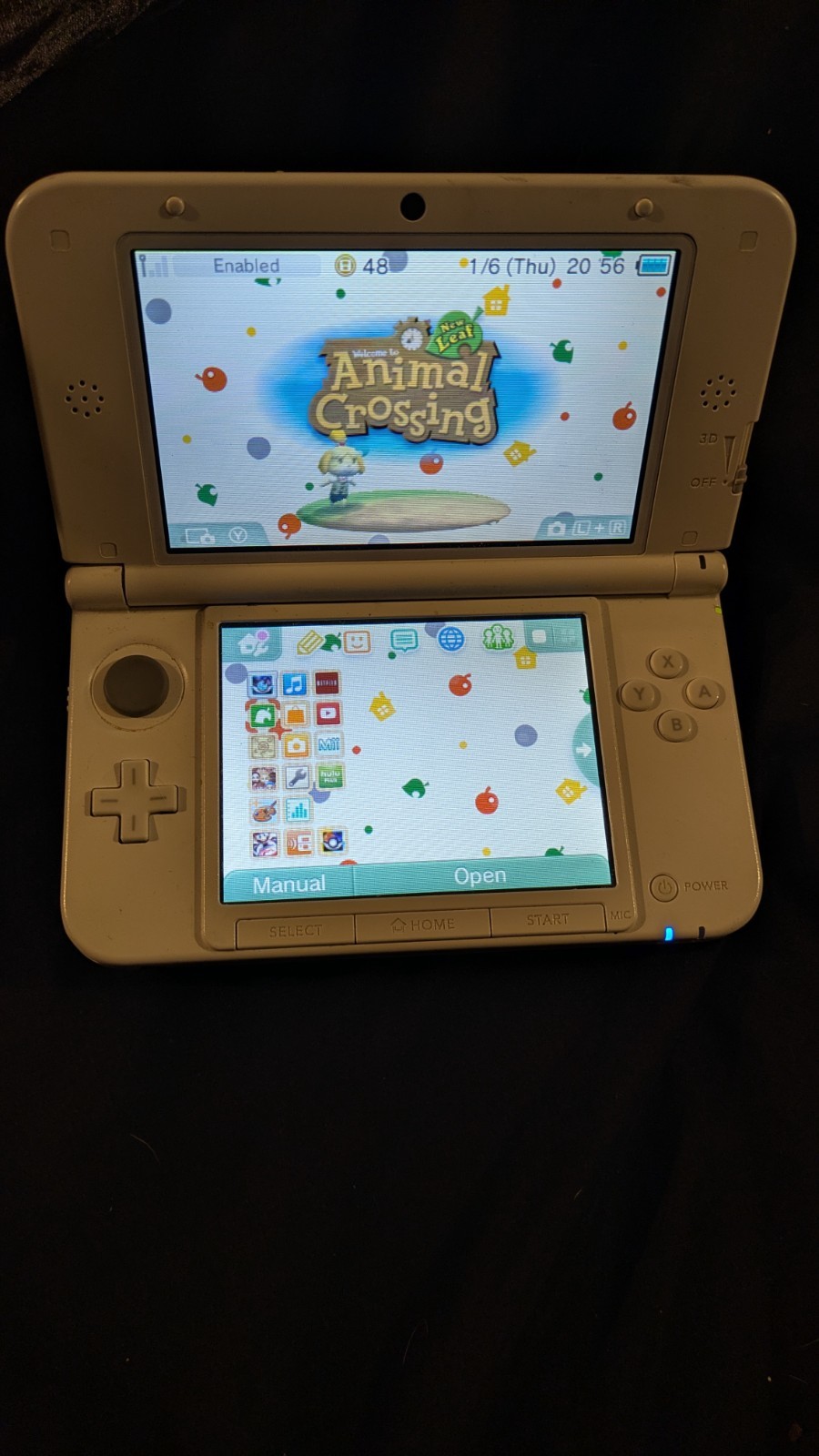 32GB Nintendo 3DS XL White & Pink w 3 games and Rilakkuma stylus + charger