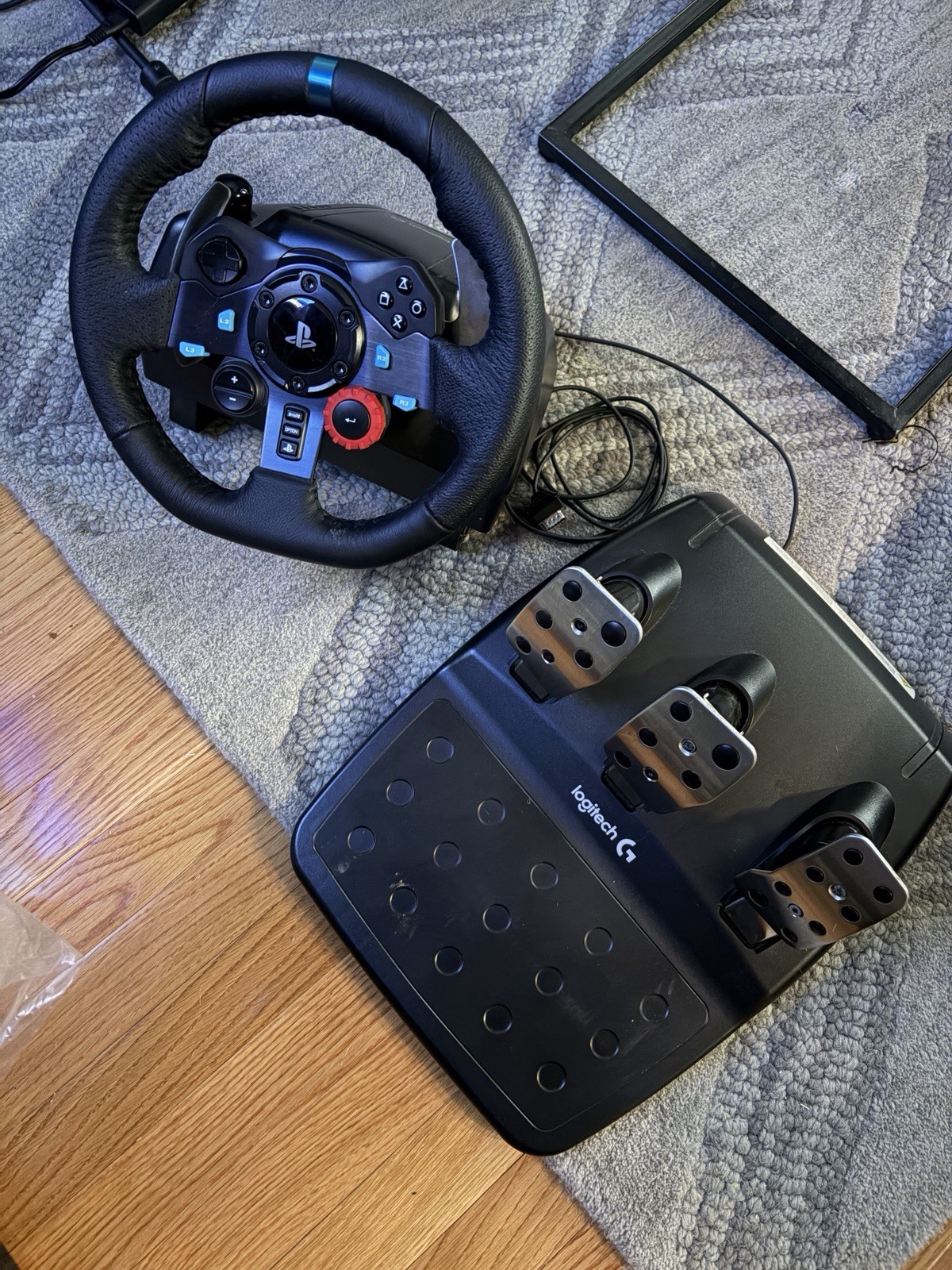 Logitech G G29 Driving Force Racing Wheel & Pedals for PS4 PS5 PC USB Leather