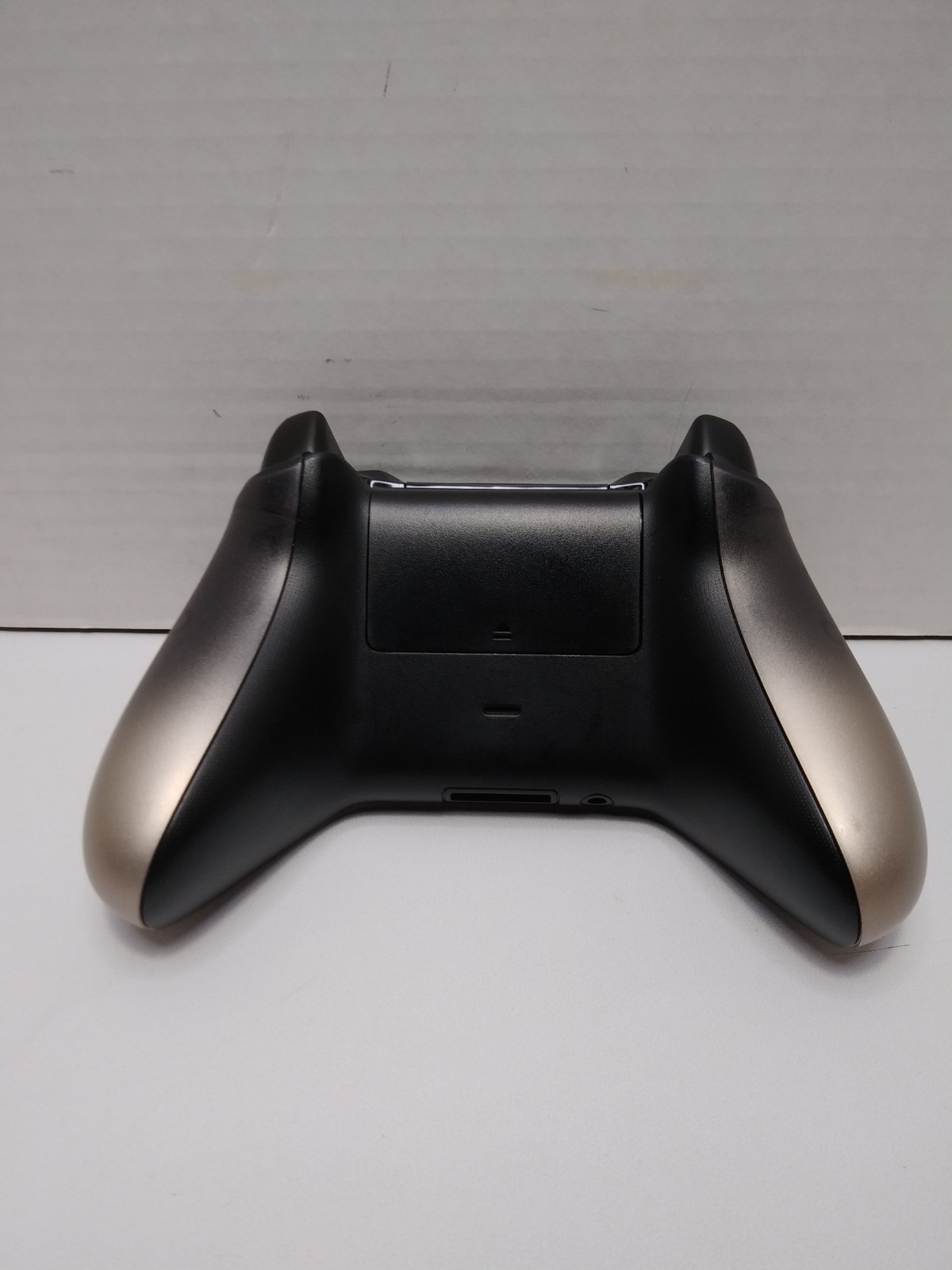 Microsoft Xbox One Wireless Controller – Phantom Black Special Edition – 1708