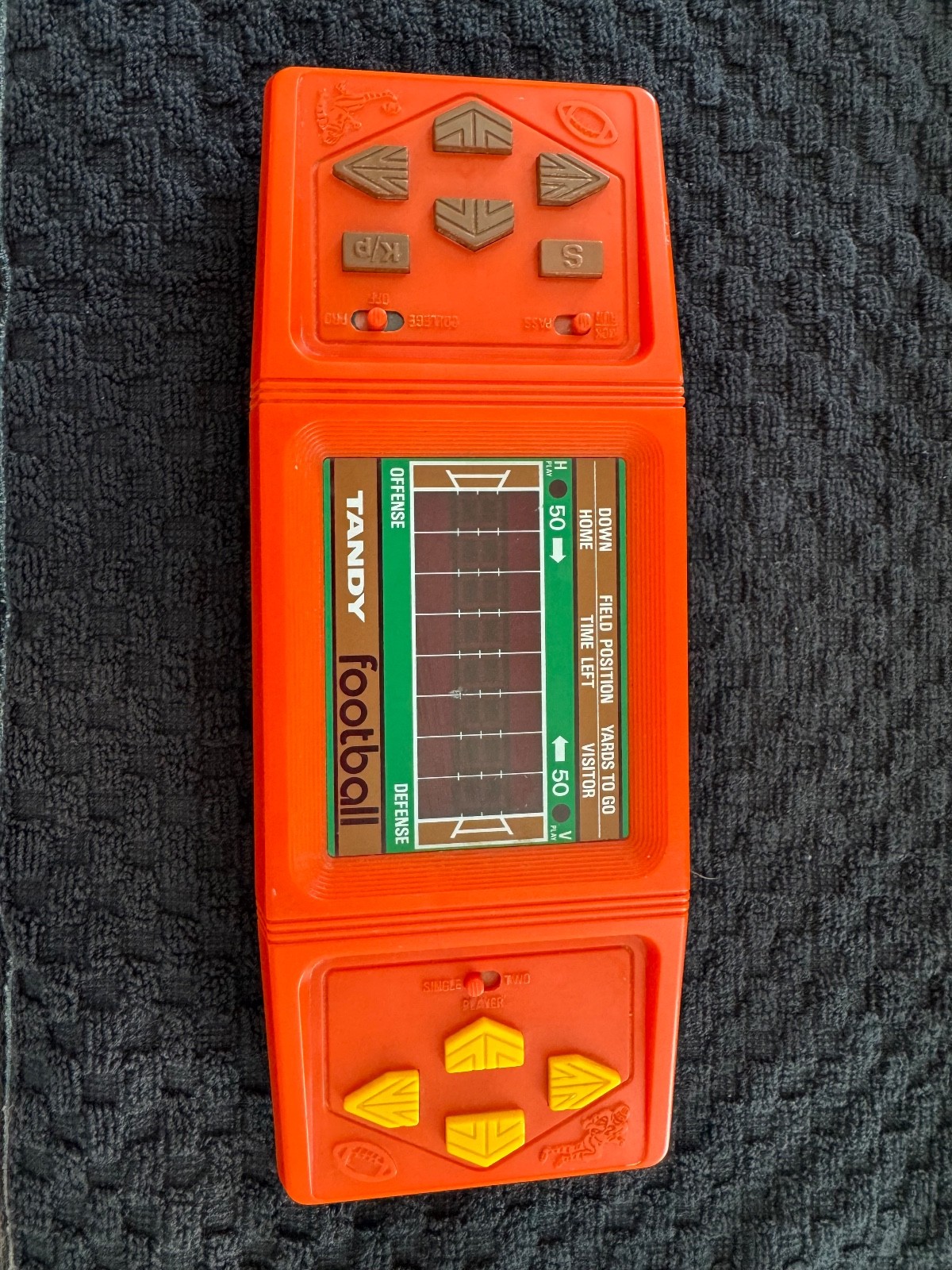 VINTAGE TANDY 2 Player FOOTBALL Handheld Electronic Game No. 602156 TESTED WORKS